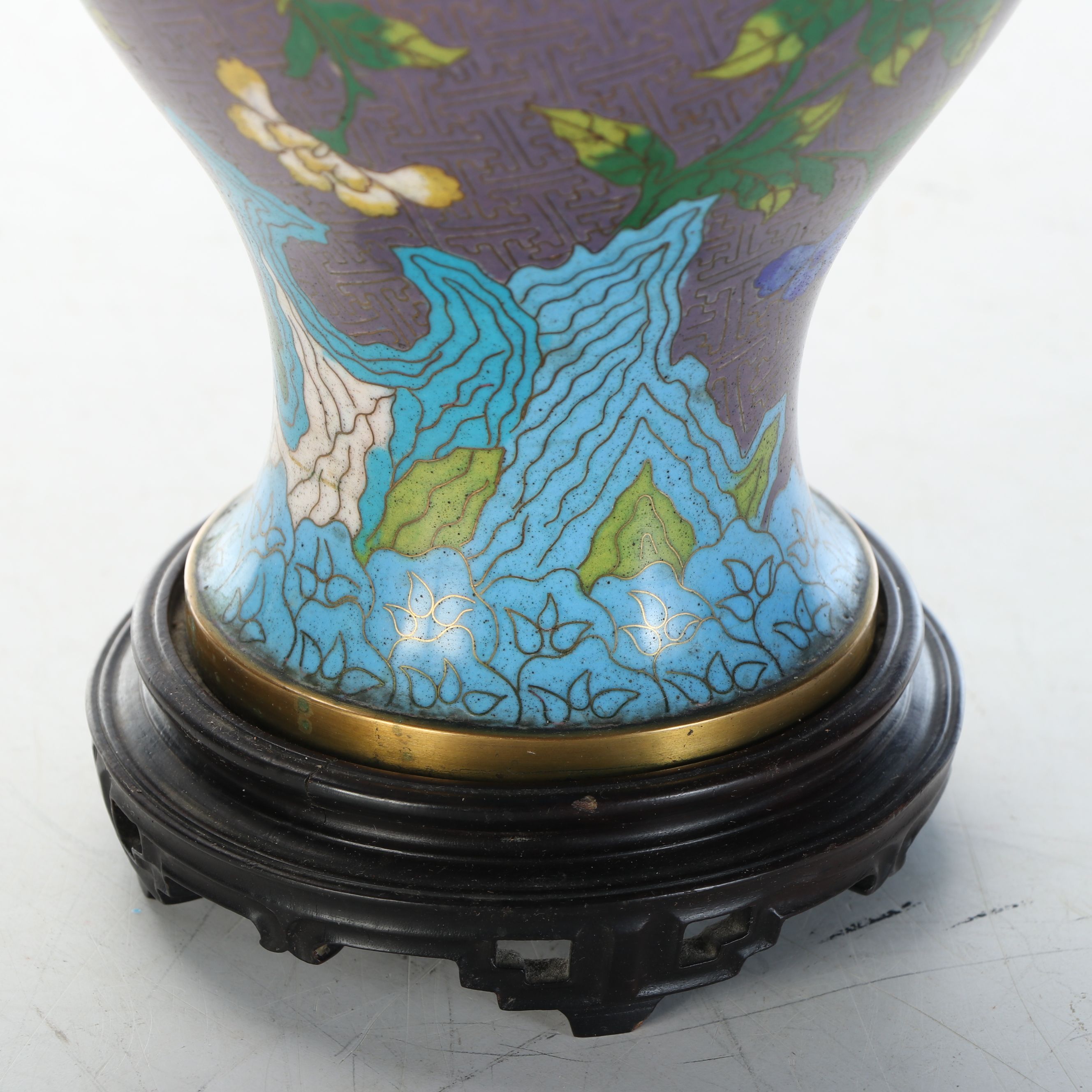 Chinese Purple and Blue Floral Cloisonné on Brass Table Lamp