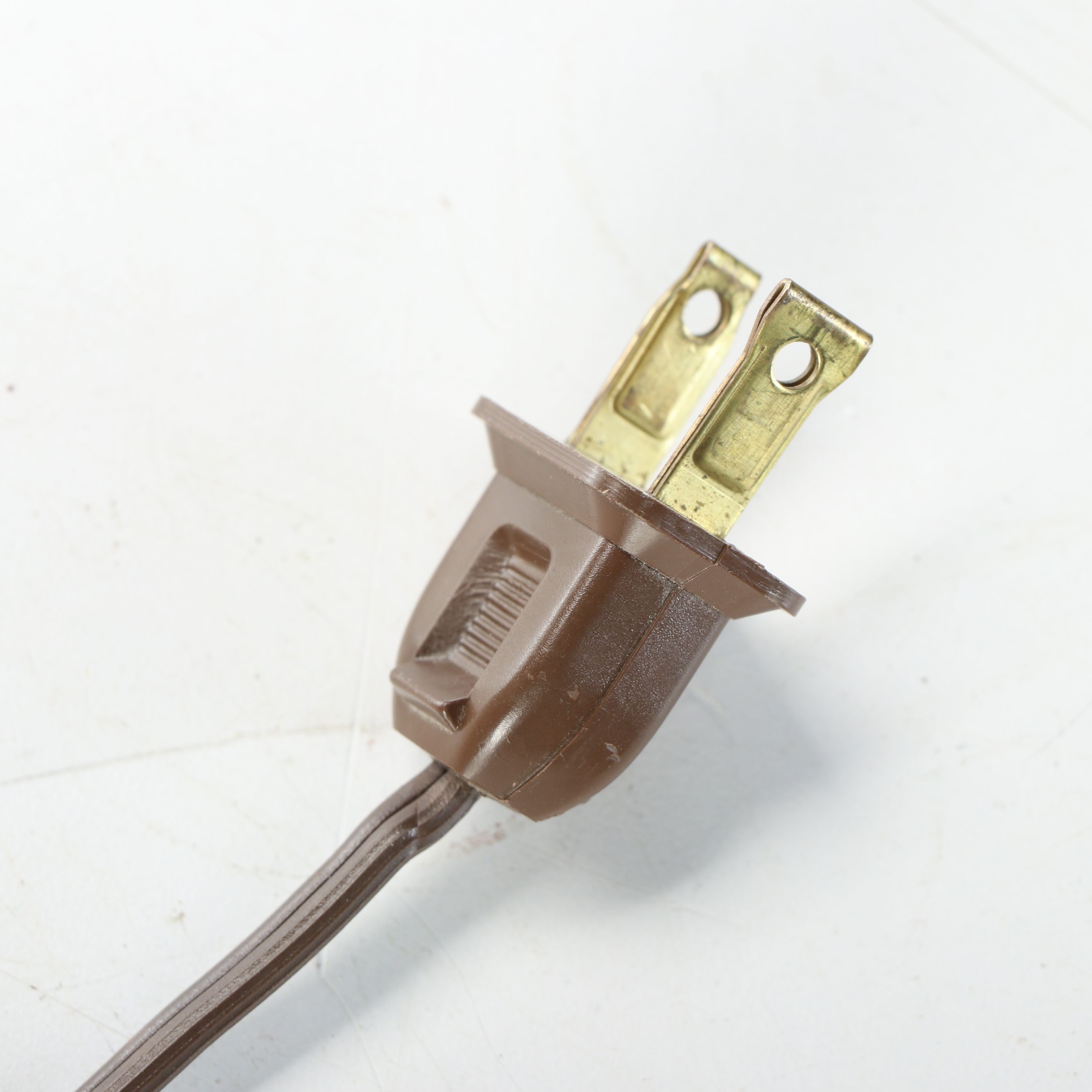 Chinese Purple and Blue Floral Cloisonné on Brass Table Lamp