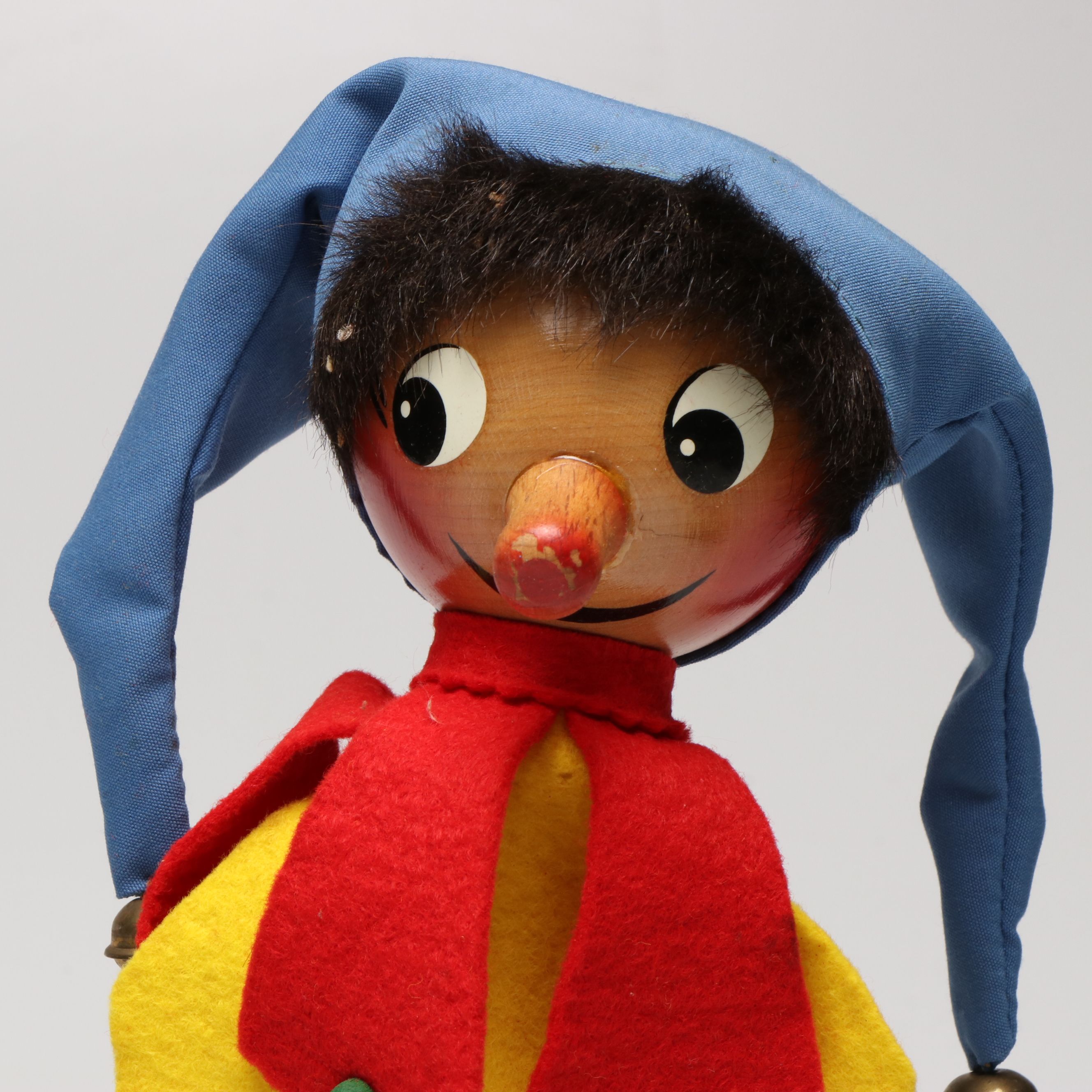 German "Silent Night" Wood Music Box with Other European and American Décor