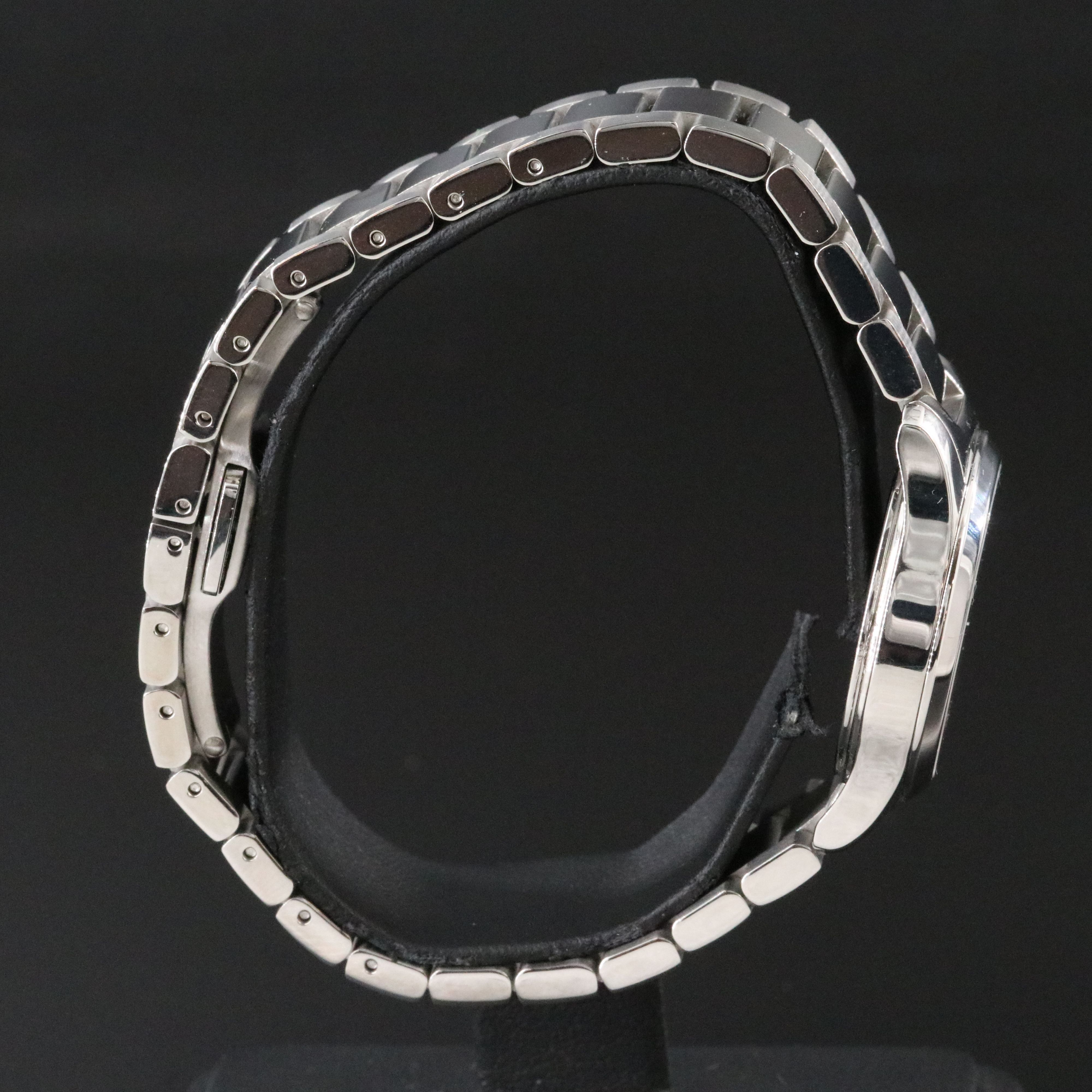 Gucci G-Timeless Silvered Textured Dial Stainless Steel Swiss Quartz Watch