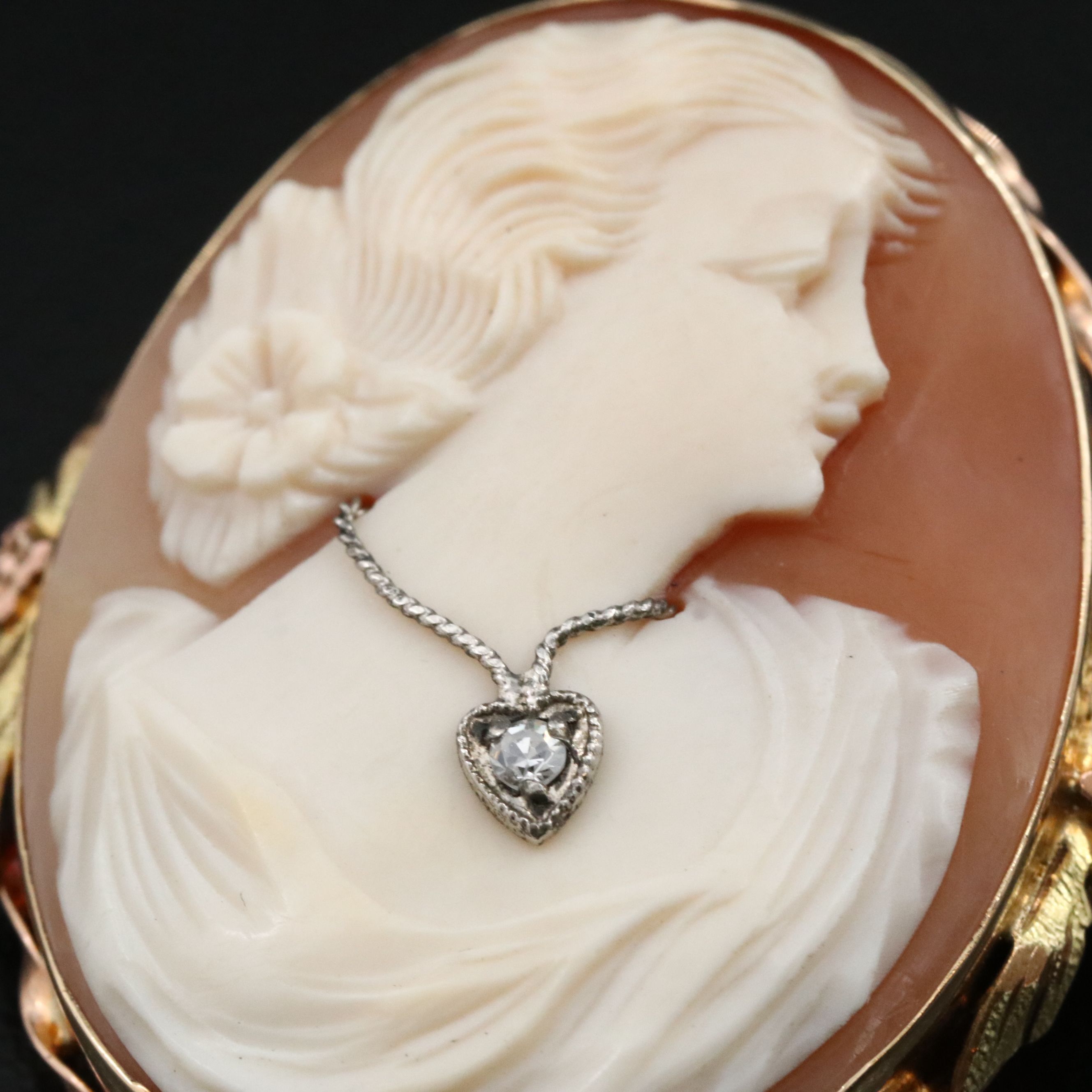 10K Two-Tone and Silver Shell Habillé Cameo Converter Brooch