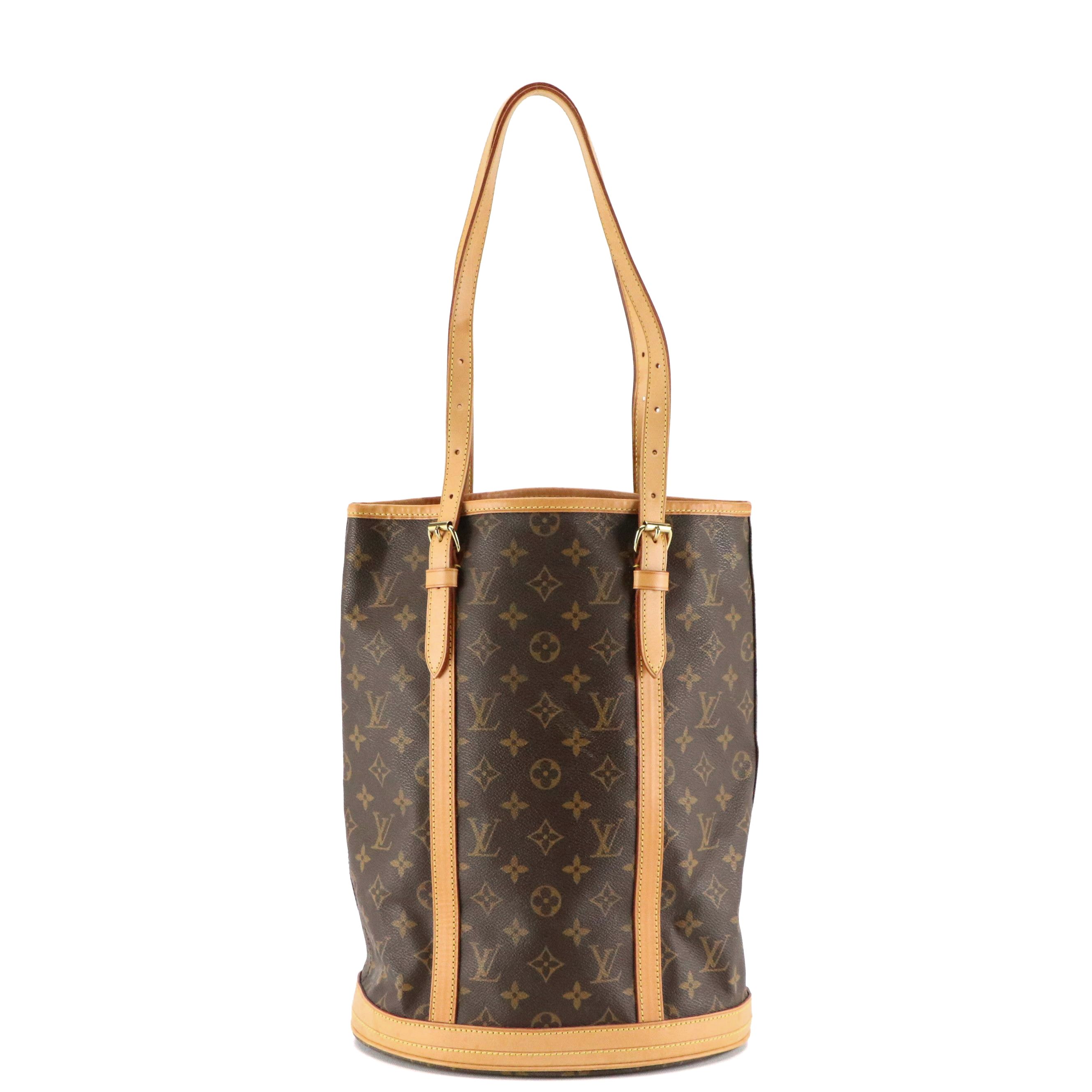 Louis Vuitton Bucket Bag GM in Monogram Canvas and Vachetta Leather