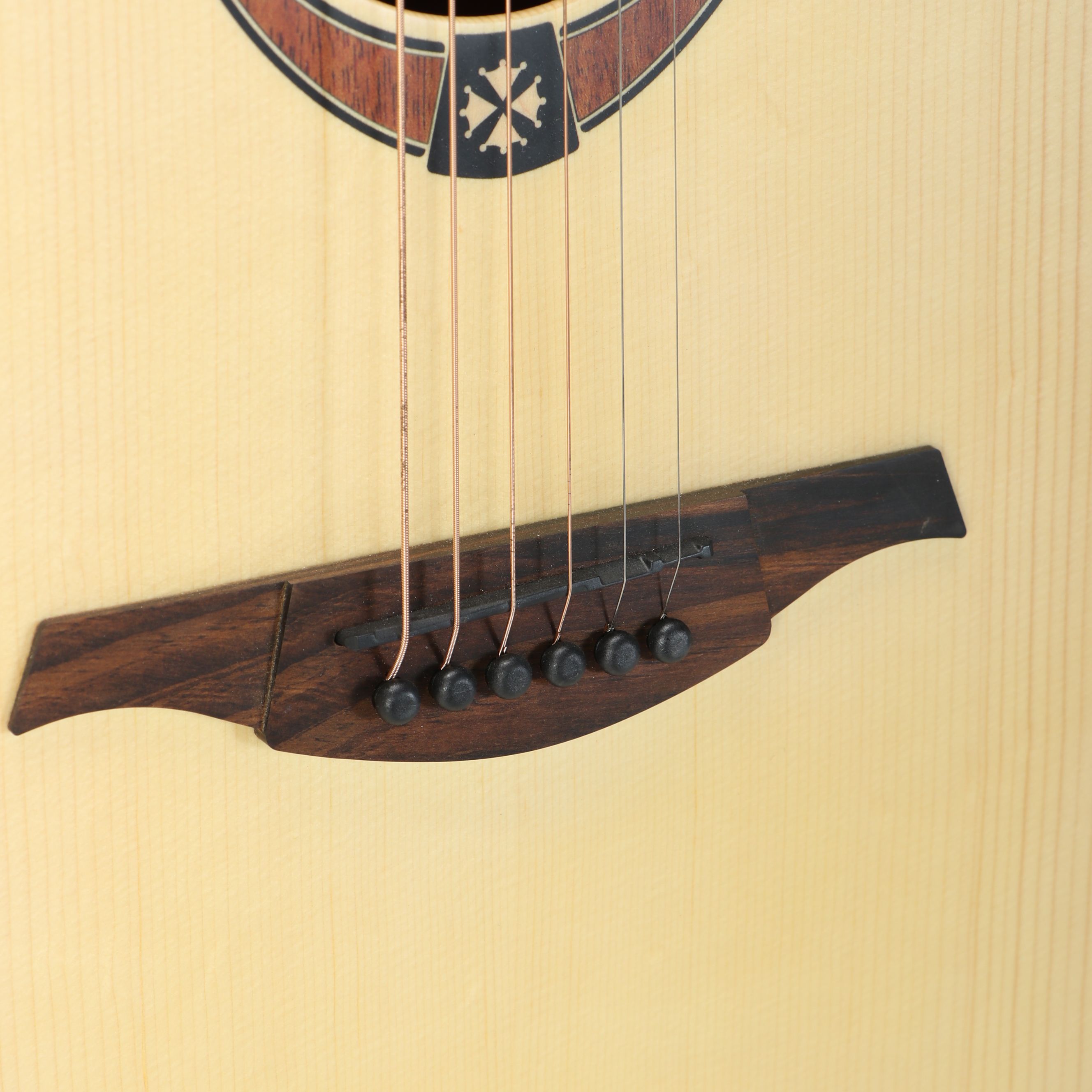 LÂG Tramontane T70DCE Dreadnought Cutaway Electric Acoustic Guitar