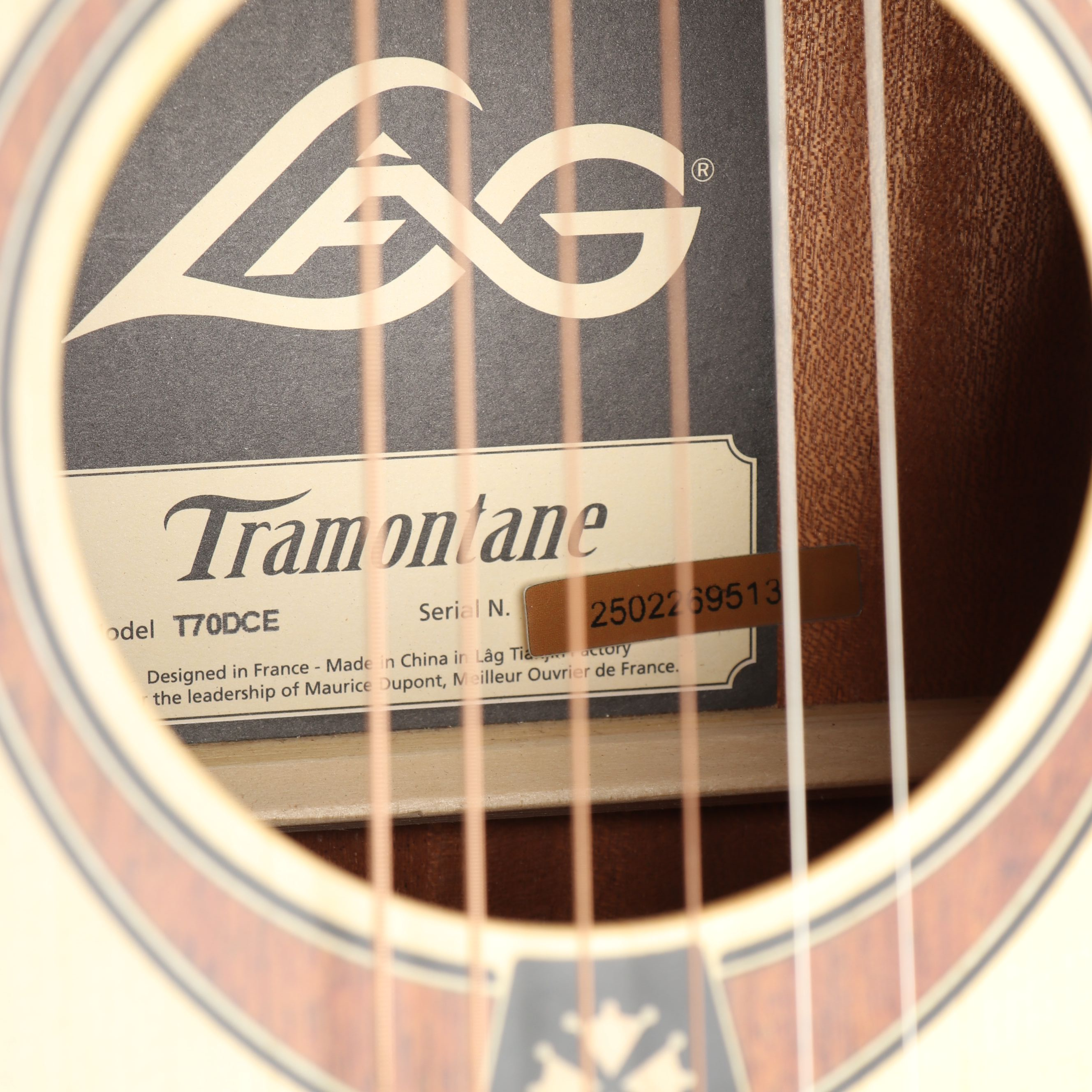 LÂG Tramontane T70DCE Dreadnought Cutaway Electric Acoustic Guitar