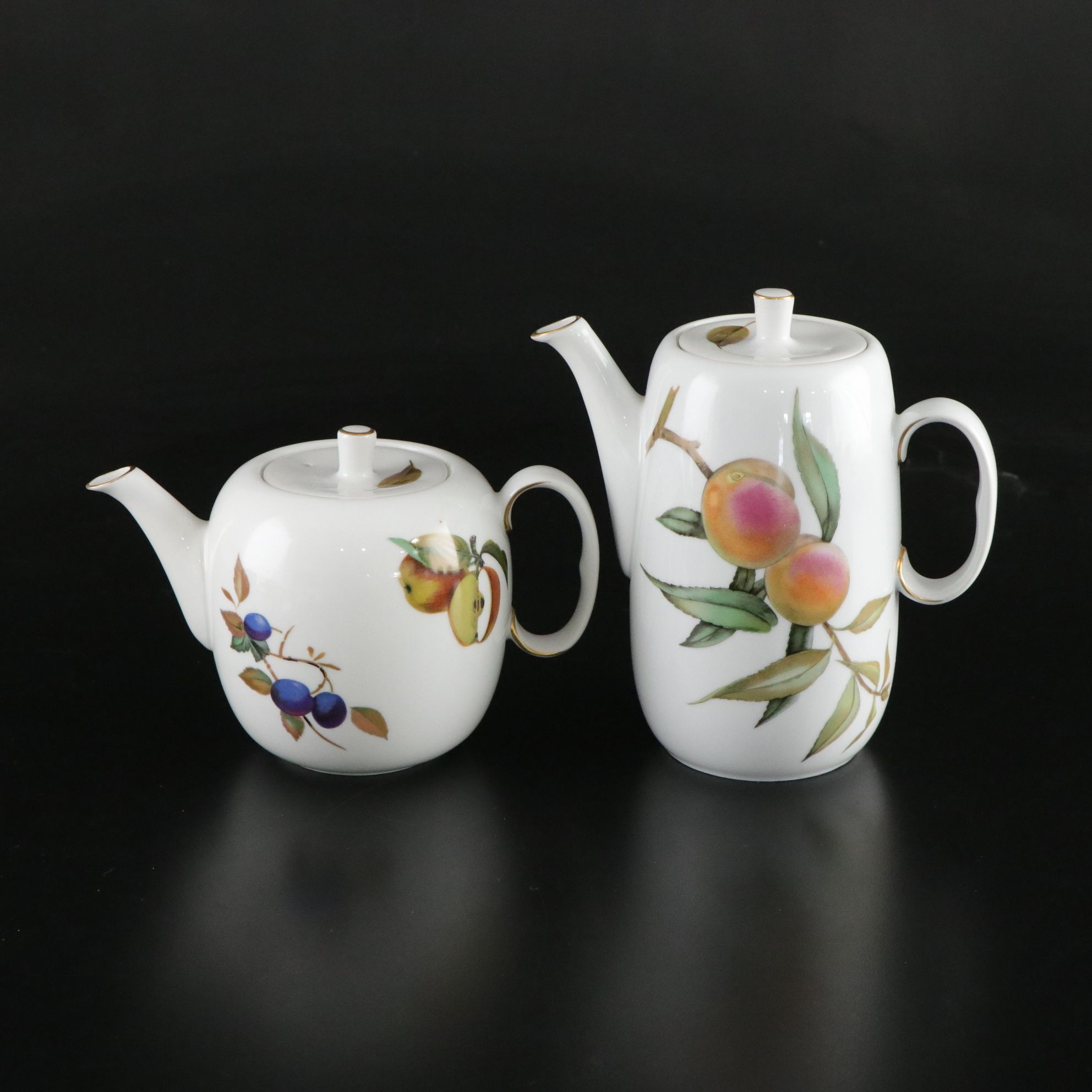 Royal Worcester "Evesham Gold" Dinnerware Set for Six with Extras & Serveware