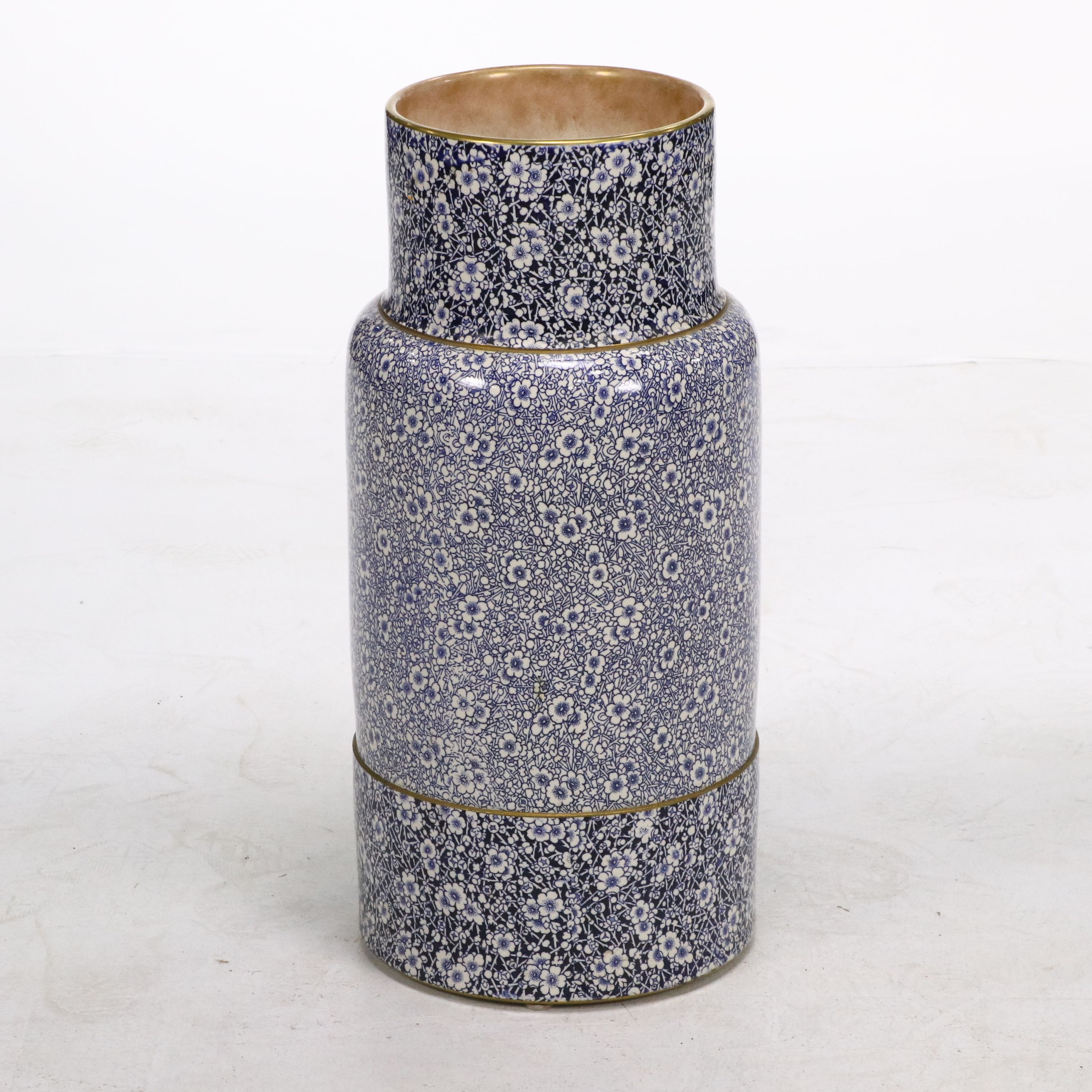 Chinese Style Blue and White Porcelain Vase | EBTH