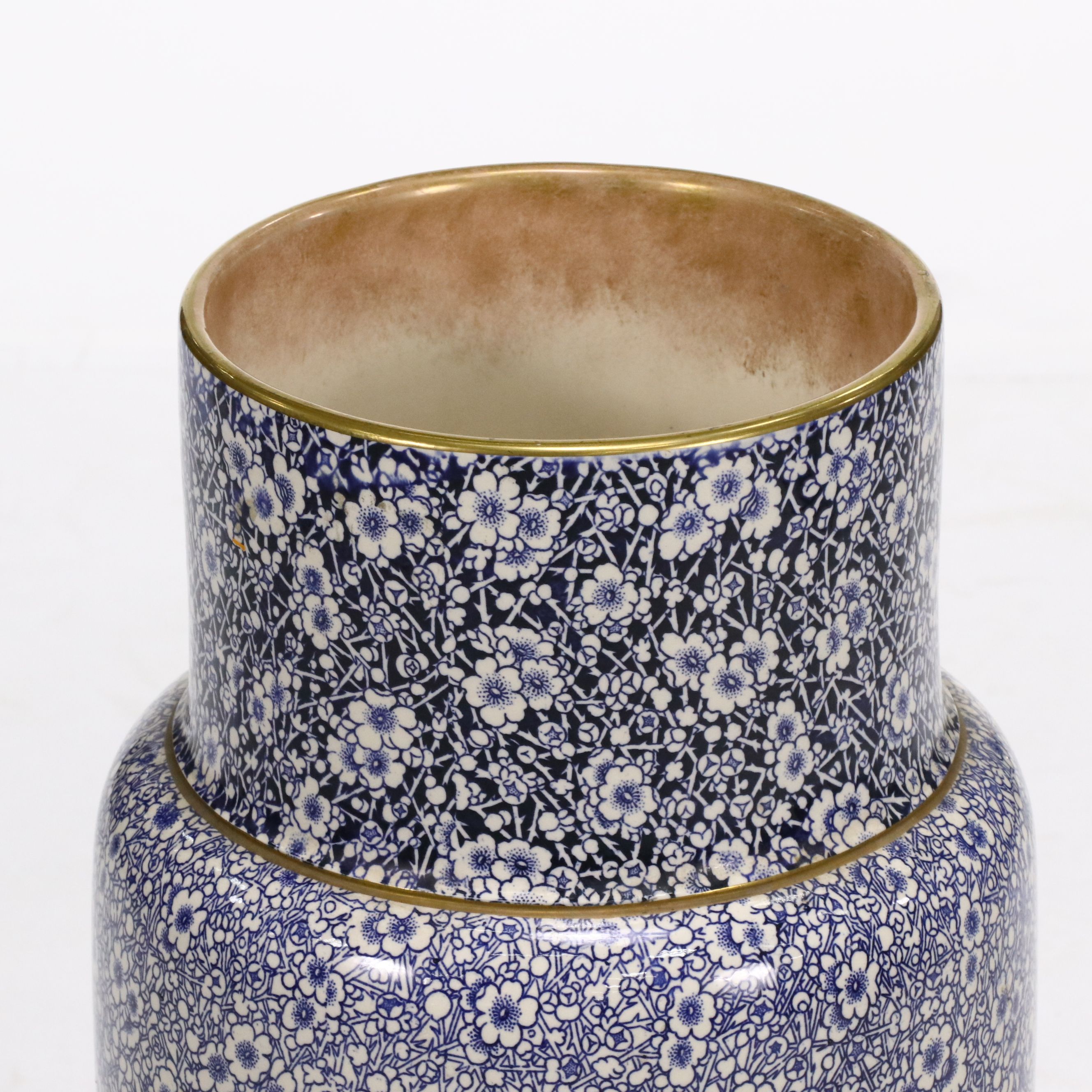 Chinese Style Blue and White Porcelain Vase | EBTH