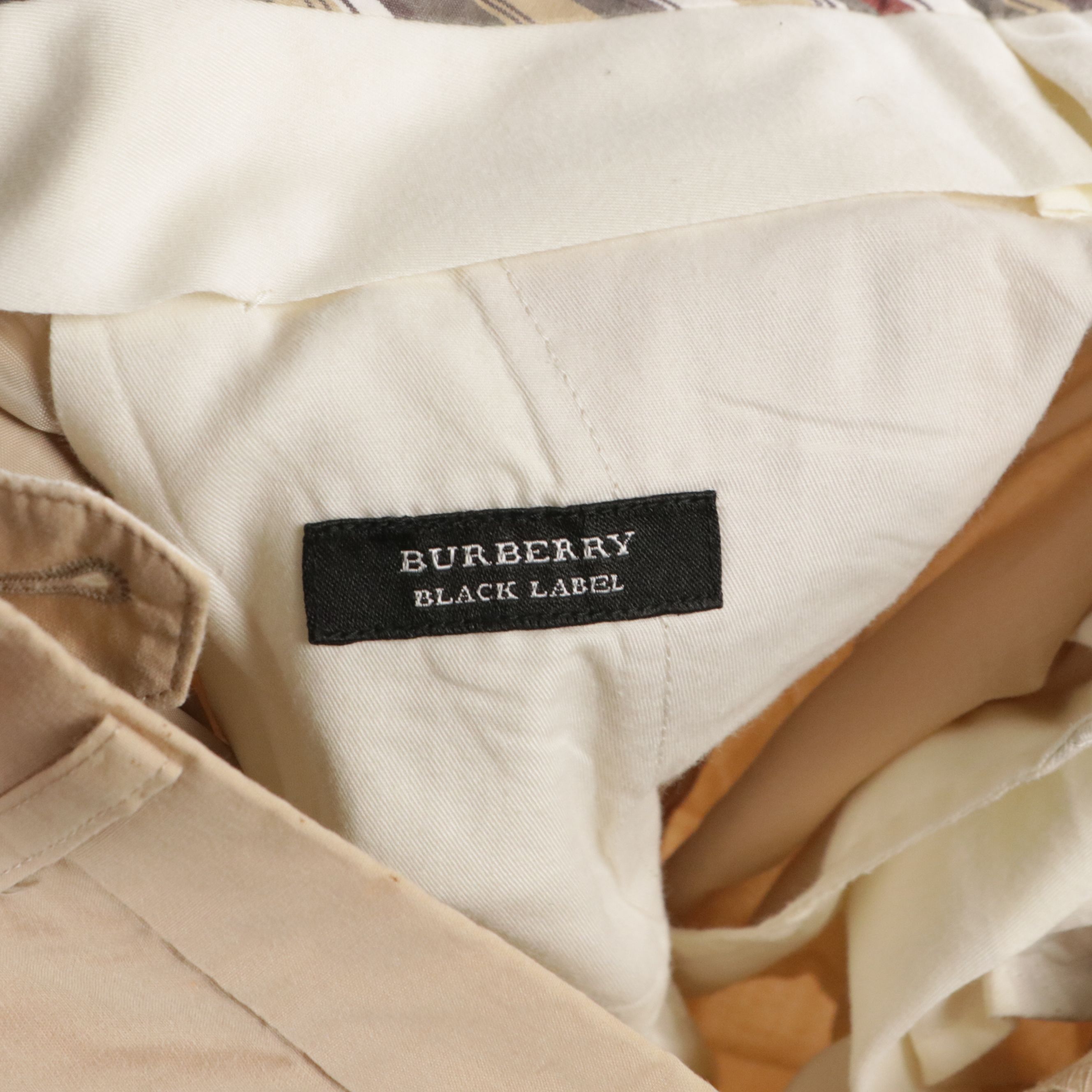 Men's Burberry Black Label Beige Cotton Three-Button Pant Suit with Check Lining