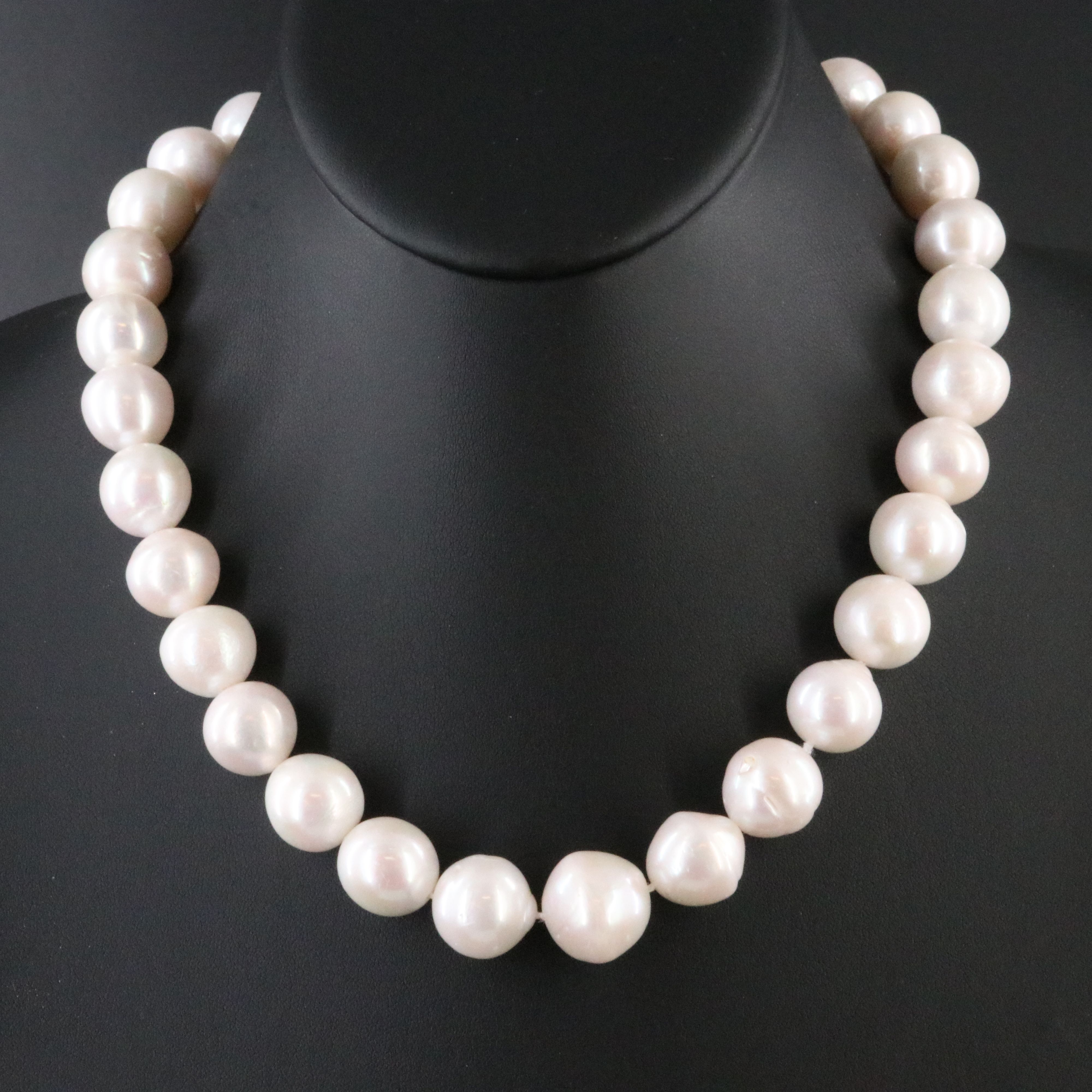 Pearl Necklace with 14K Clasp