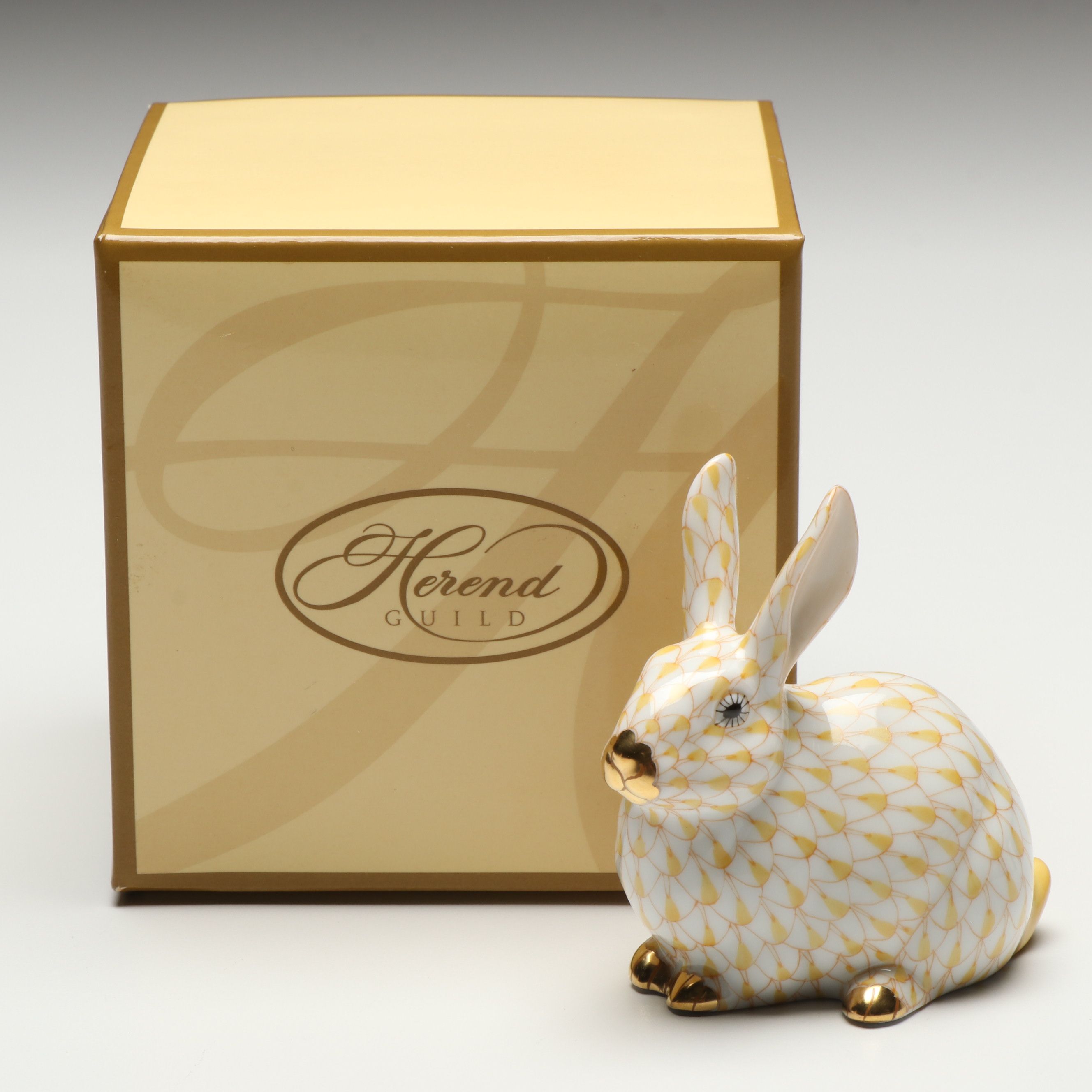 Herend Butterscotch Fishnet with Gold “Chubby Bunny” Porcelain Figurine