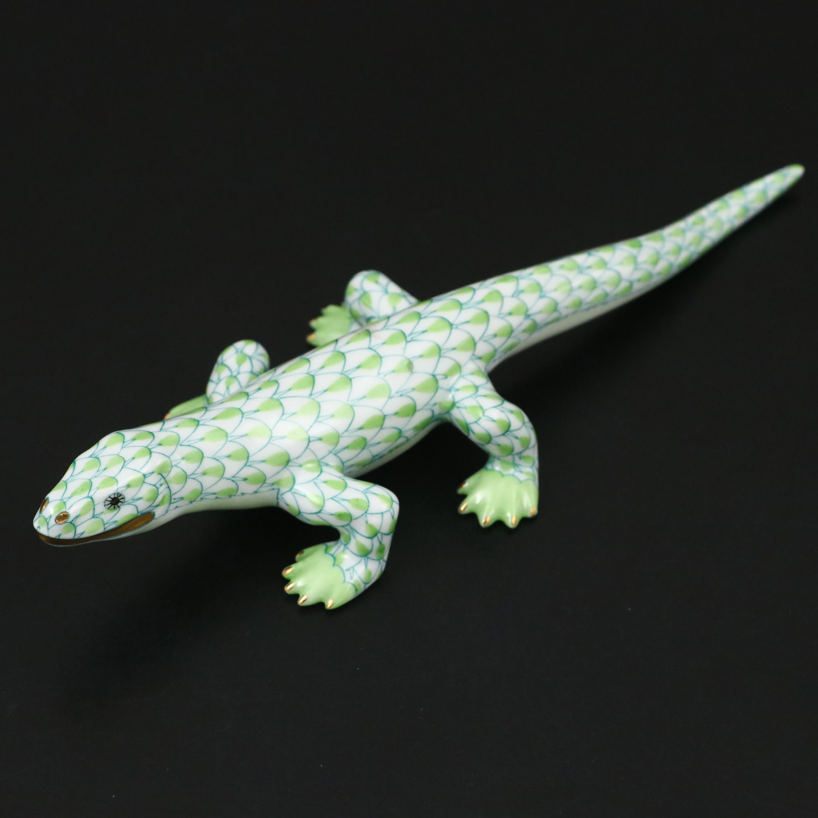 Herend Key Lime Fishnet with Gold “Komodo Dragon” Porcelain Figurine