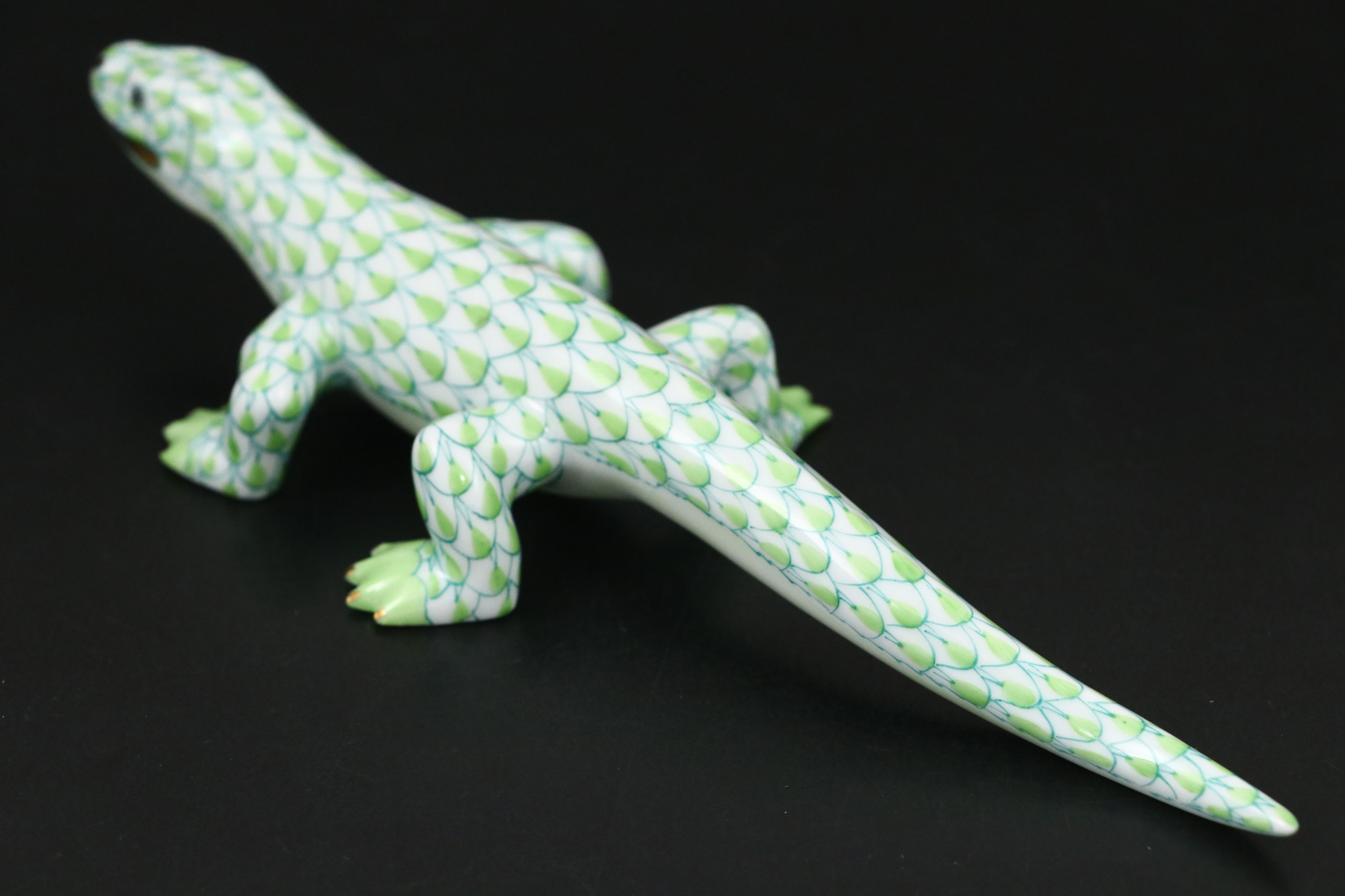 Herend Key Lime Fishnet with Gold “Komodo Dragon” Porcelain Figurine