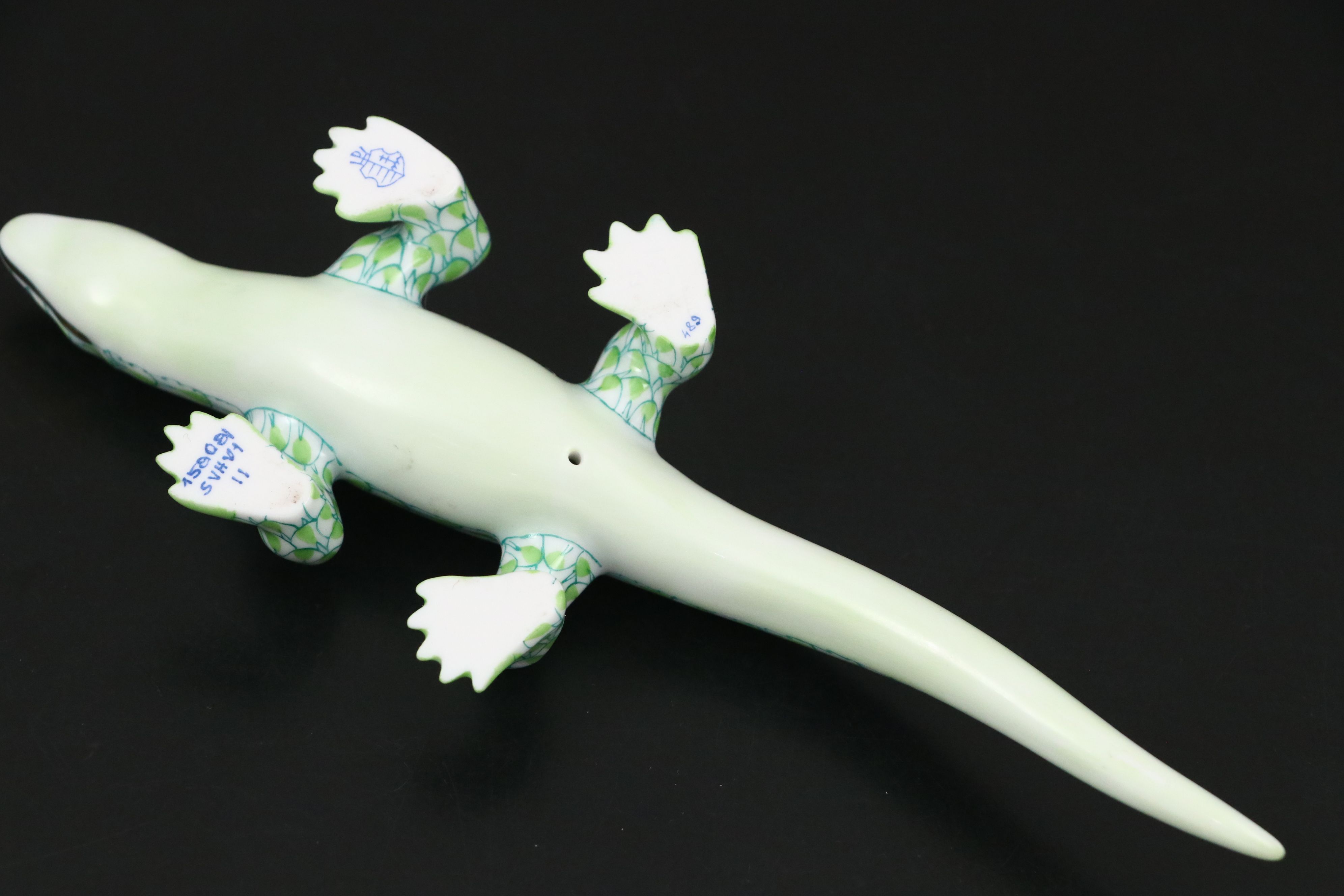 Herend Key Lime Fishnet with Gold “Komodo Dragon” Porcelain Figurine