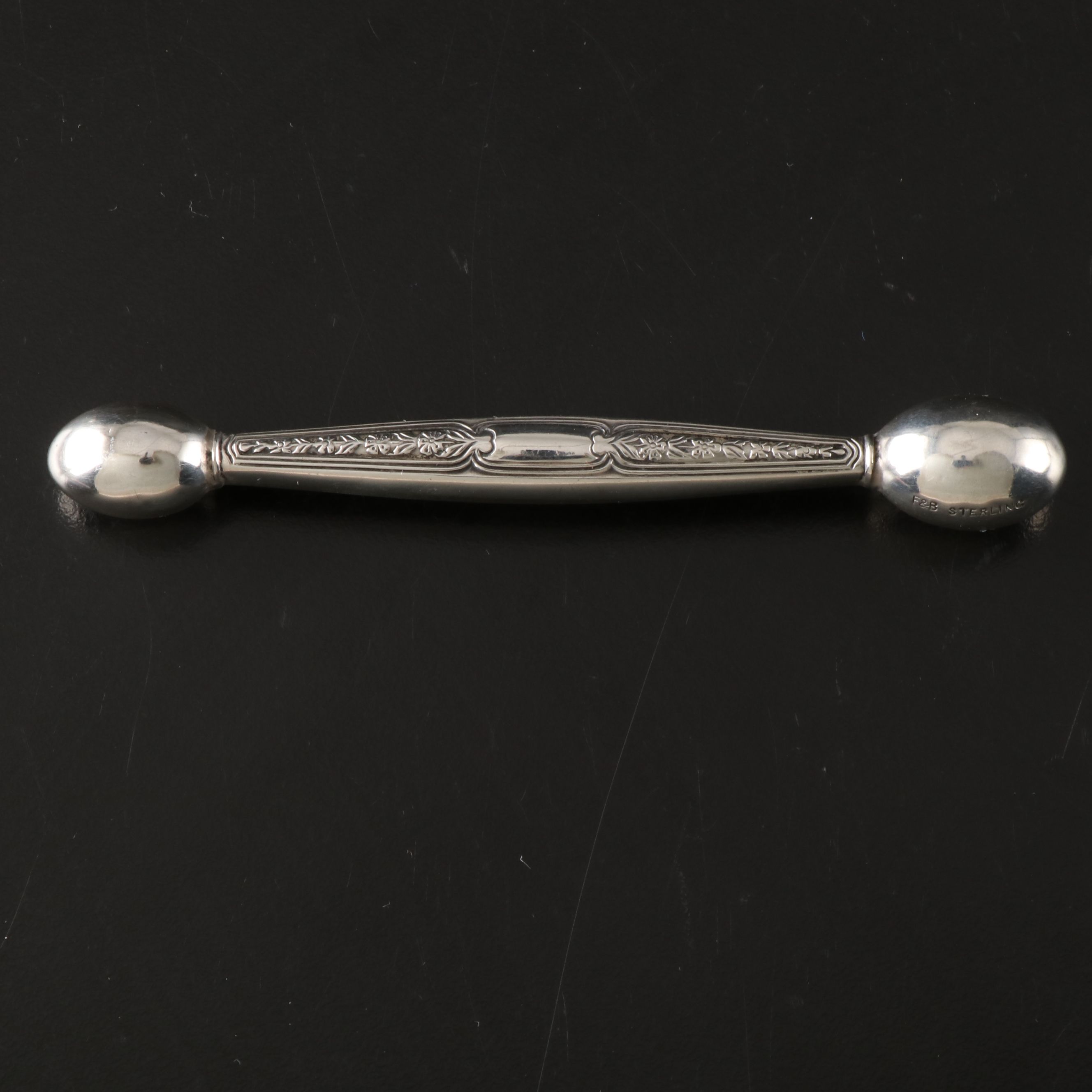 Sterling Silver Thimbles and Glove Darner with Thimble Holders