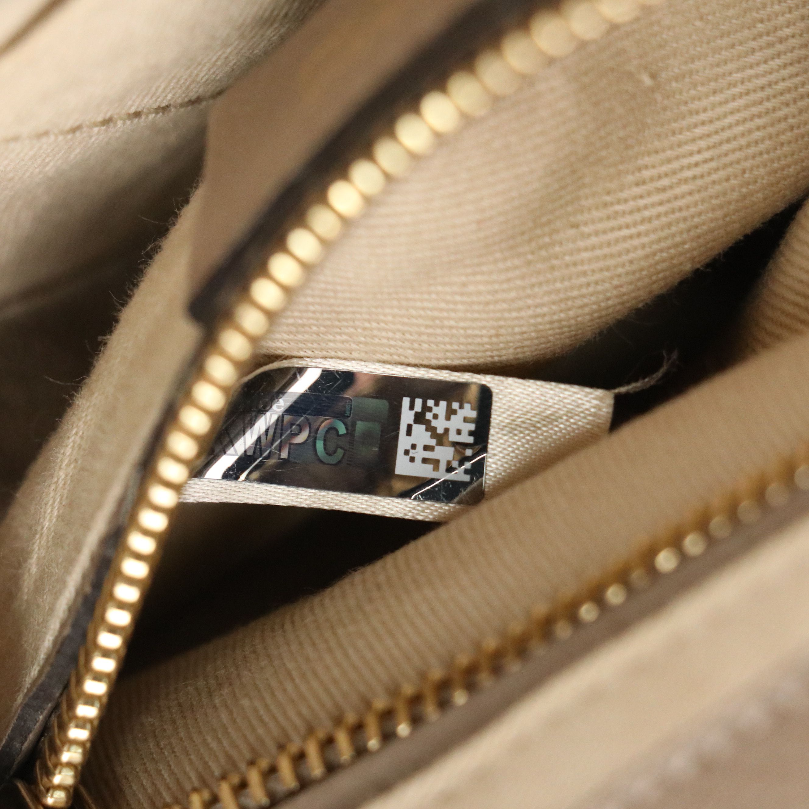 Chloé Faye Two-Way Backpack in Motty Grey Grained Calfskin Leather and Suede