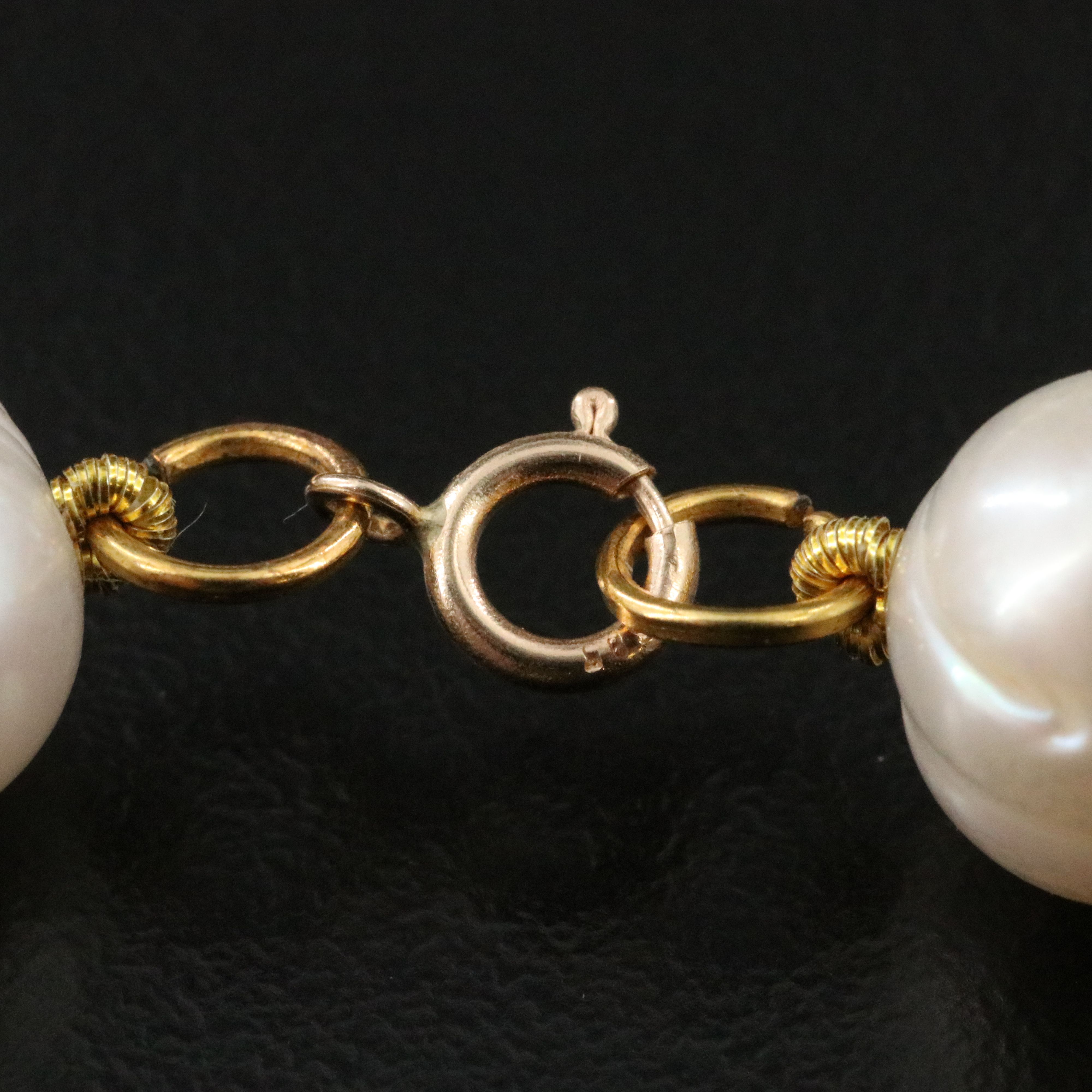 9.25 – 10.50 MM Pearl and Howlite Necklace with 14K Clasp