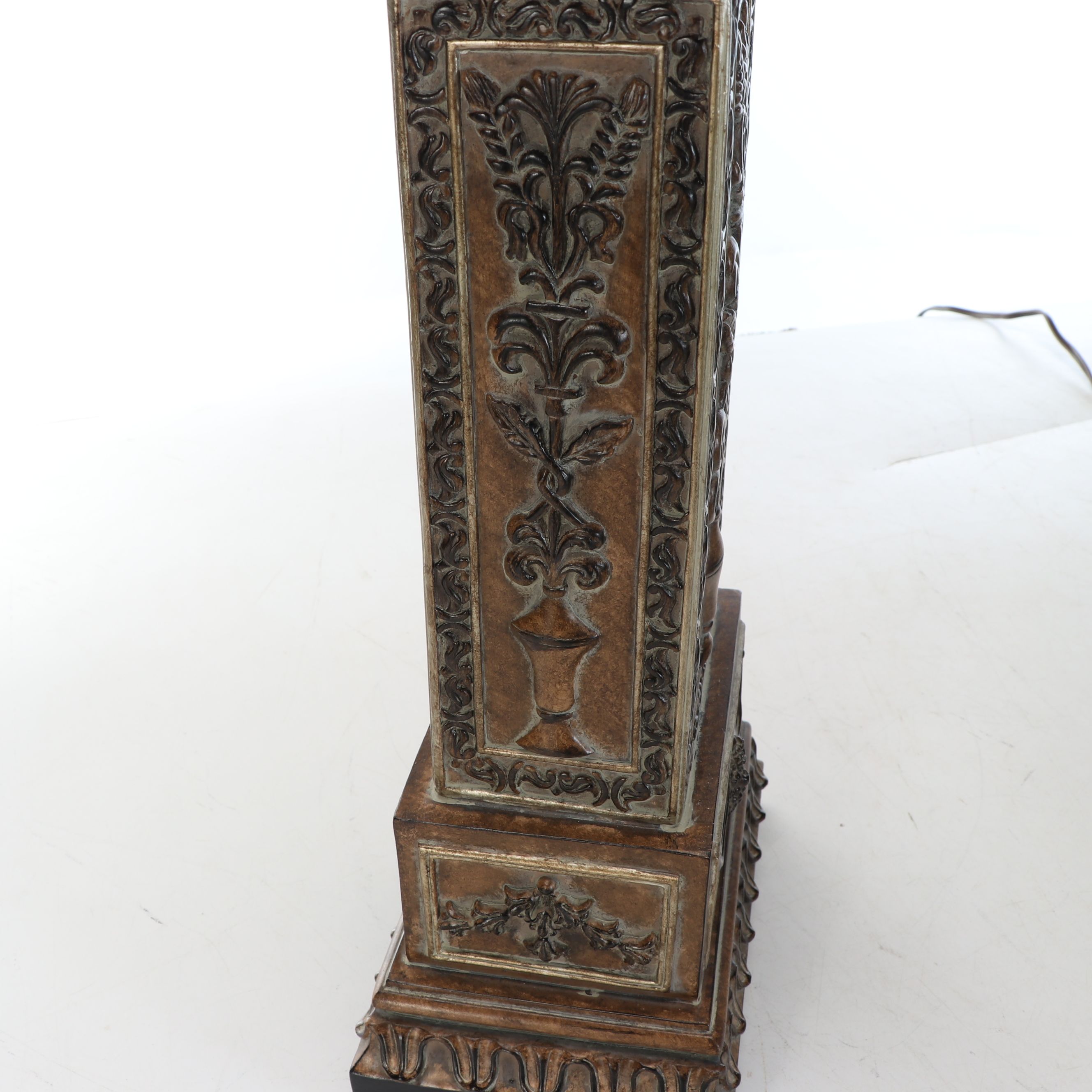 Neoclassical Style Ceramic Table Lamps with Faux Alligator Lamp Shades