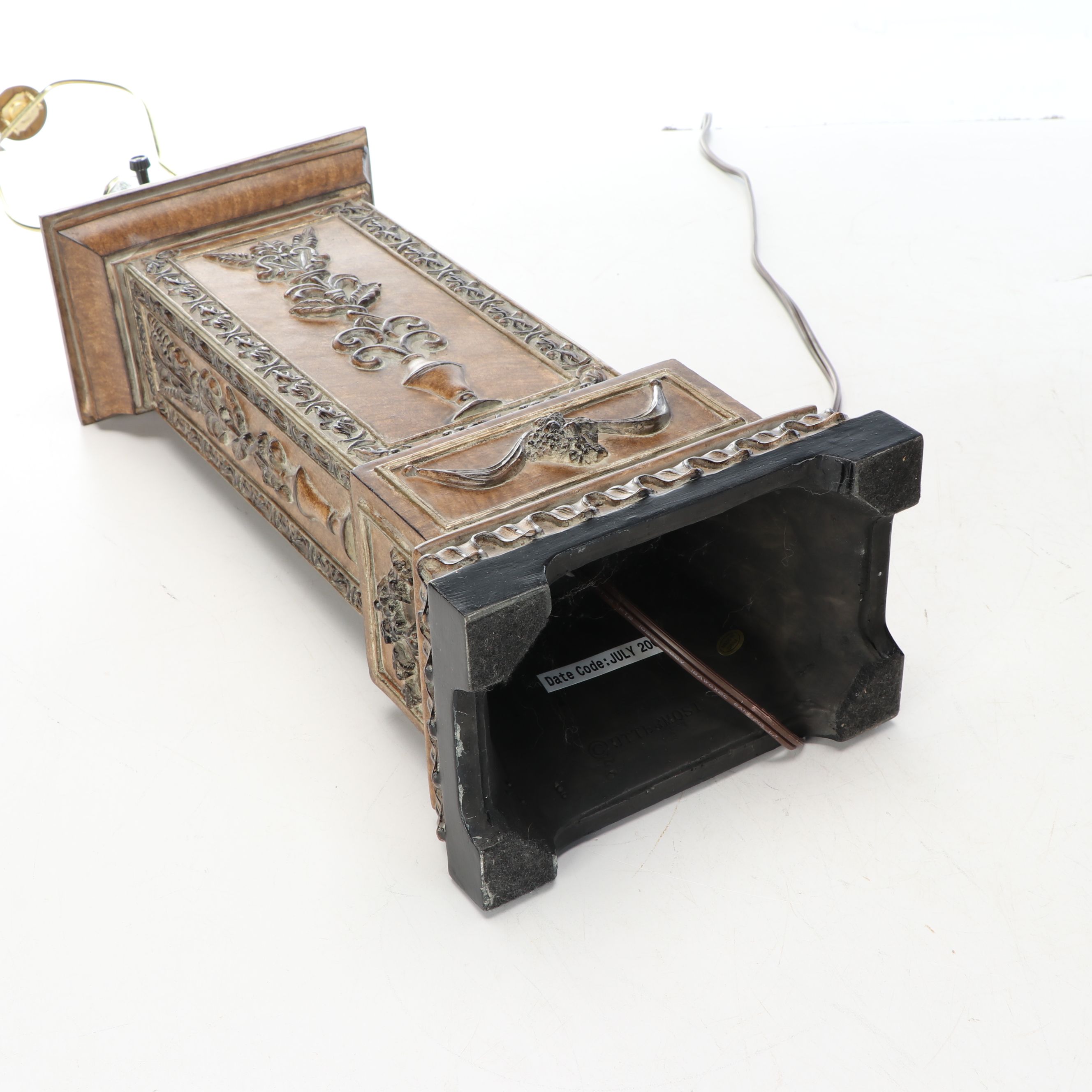 Neoclassical Style Ceramic Table Lamps with Faux Alligator Lamp Shades