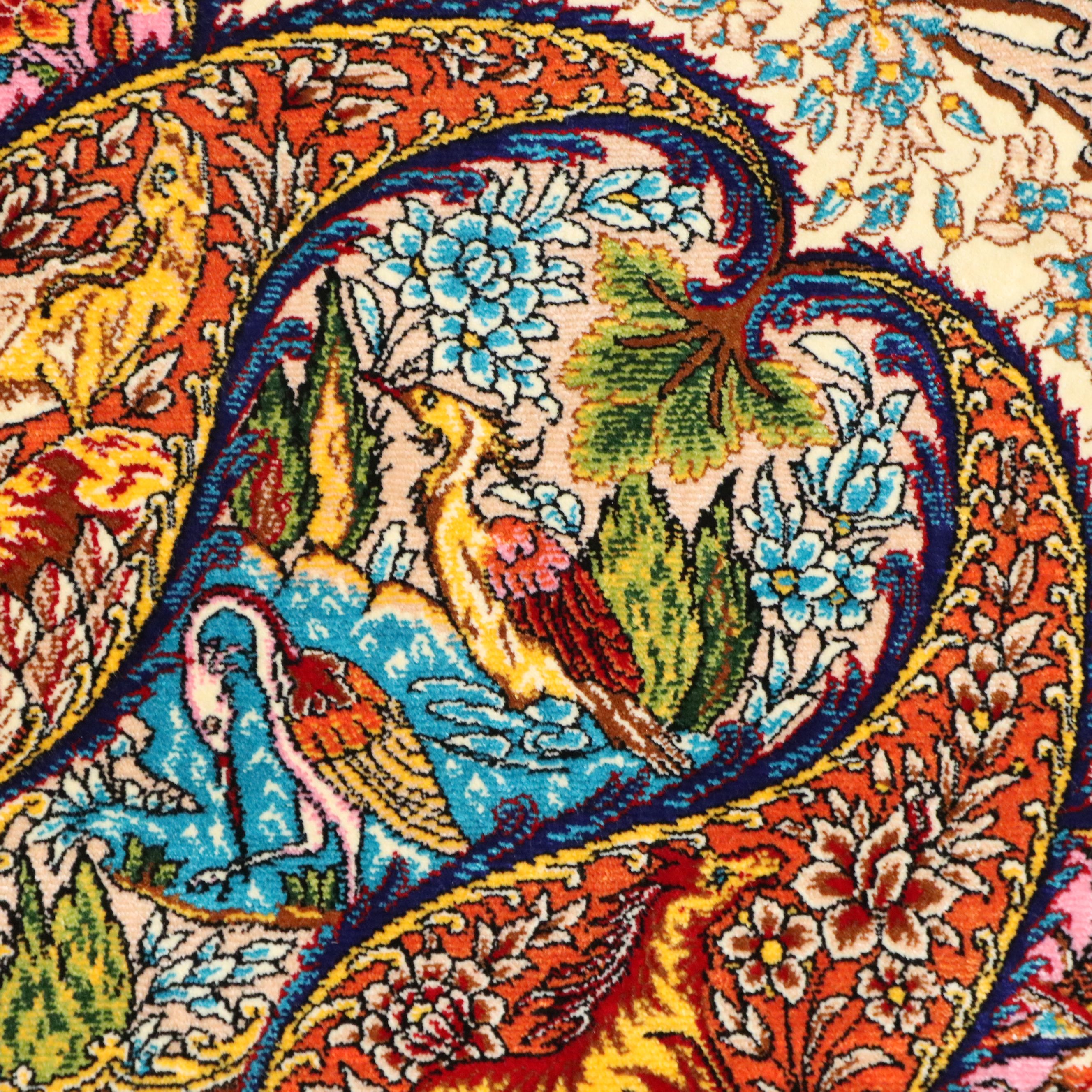 2´8 x 4´6 Power Loomed Turkish Peacock and Animal Pictorial Art Silk Accent Rug
