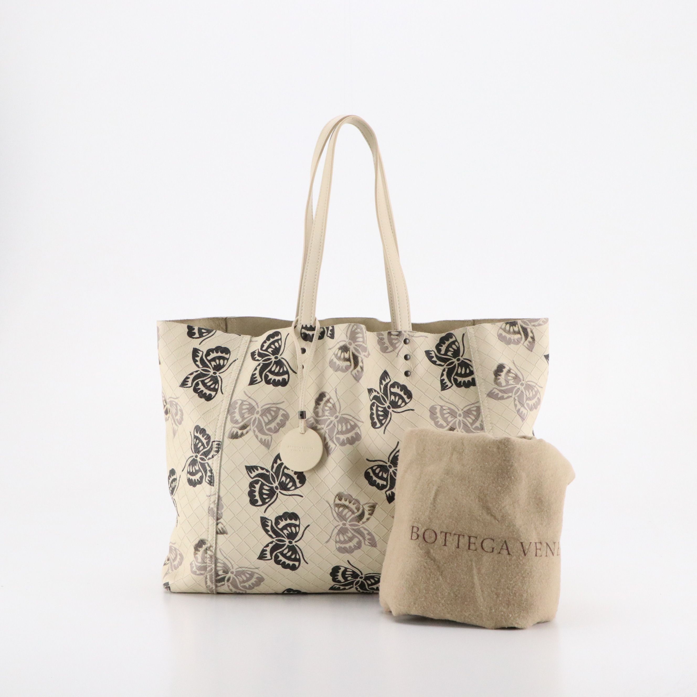 Bottega Veneta Shoulder Tote in Butterfly Printed Ivory Intreccio Mirage Leather