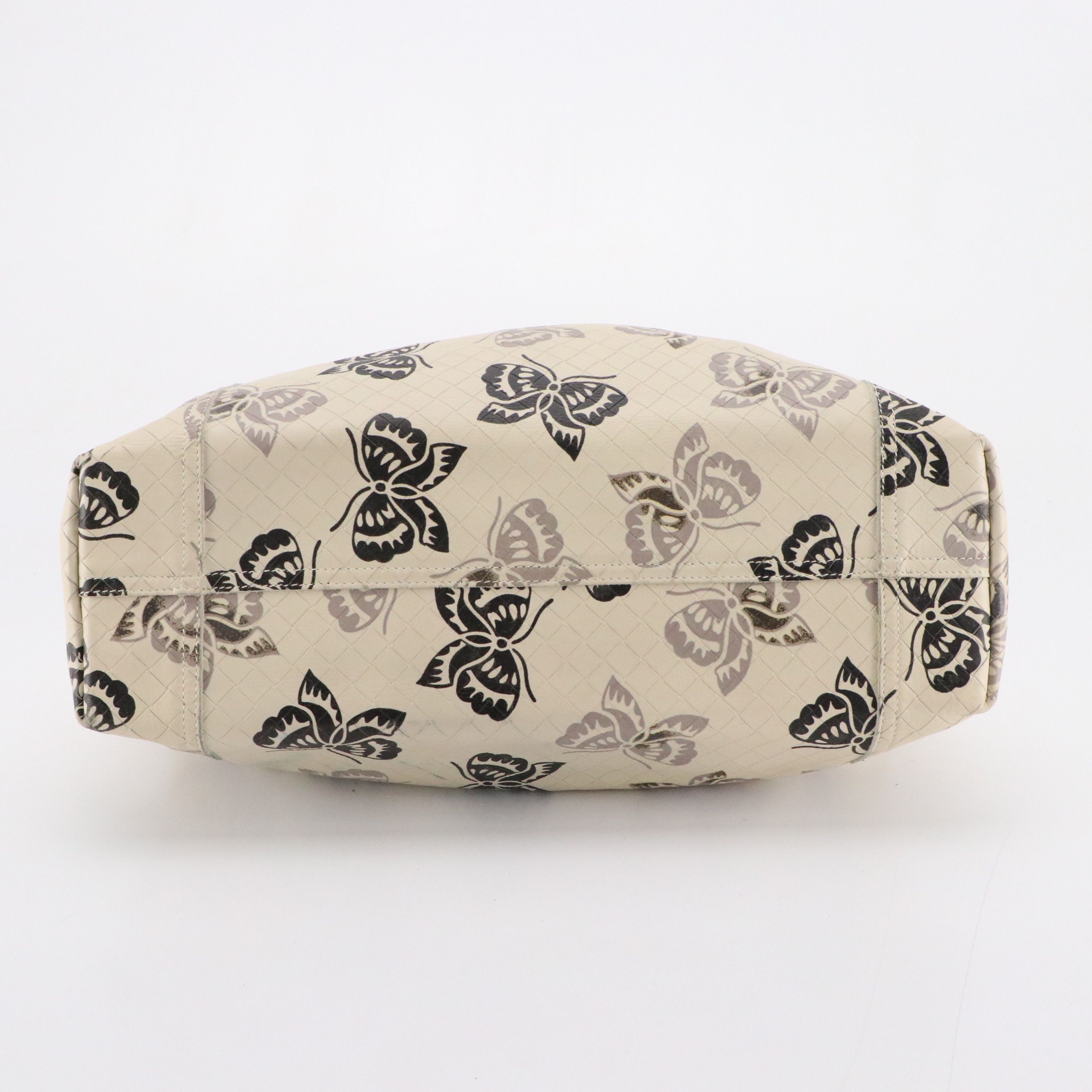 Bottega Veneta Shoulder Tote in Butterfly Printed Ivory Intreccio Mirage Leather