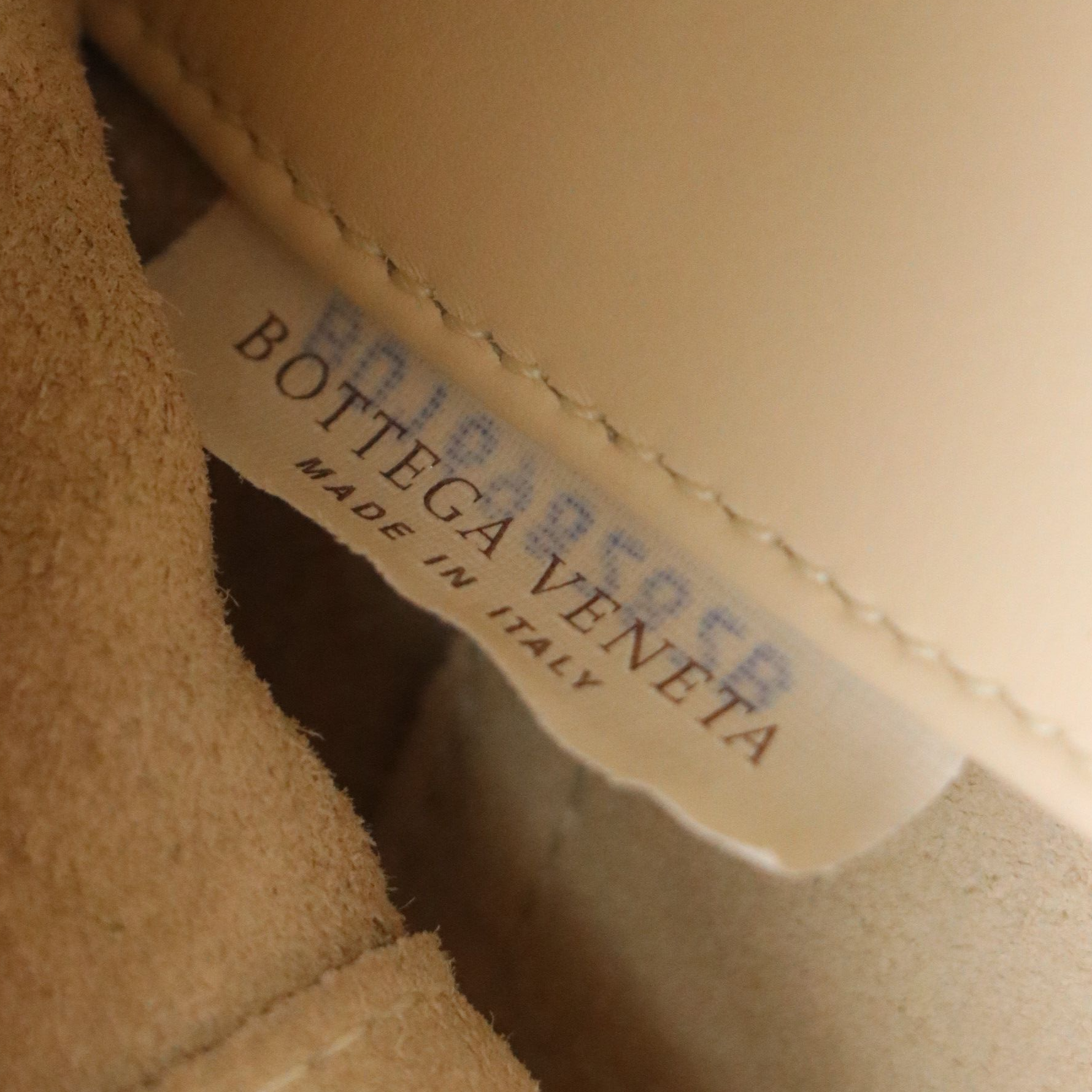 Bottega Veneta Shoulder Tote in Butterfly Printed Ivory Intreccio Mirage Leather