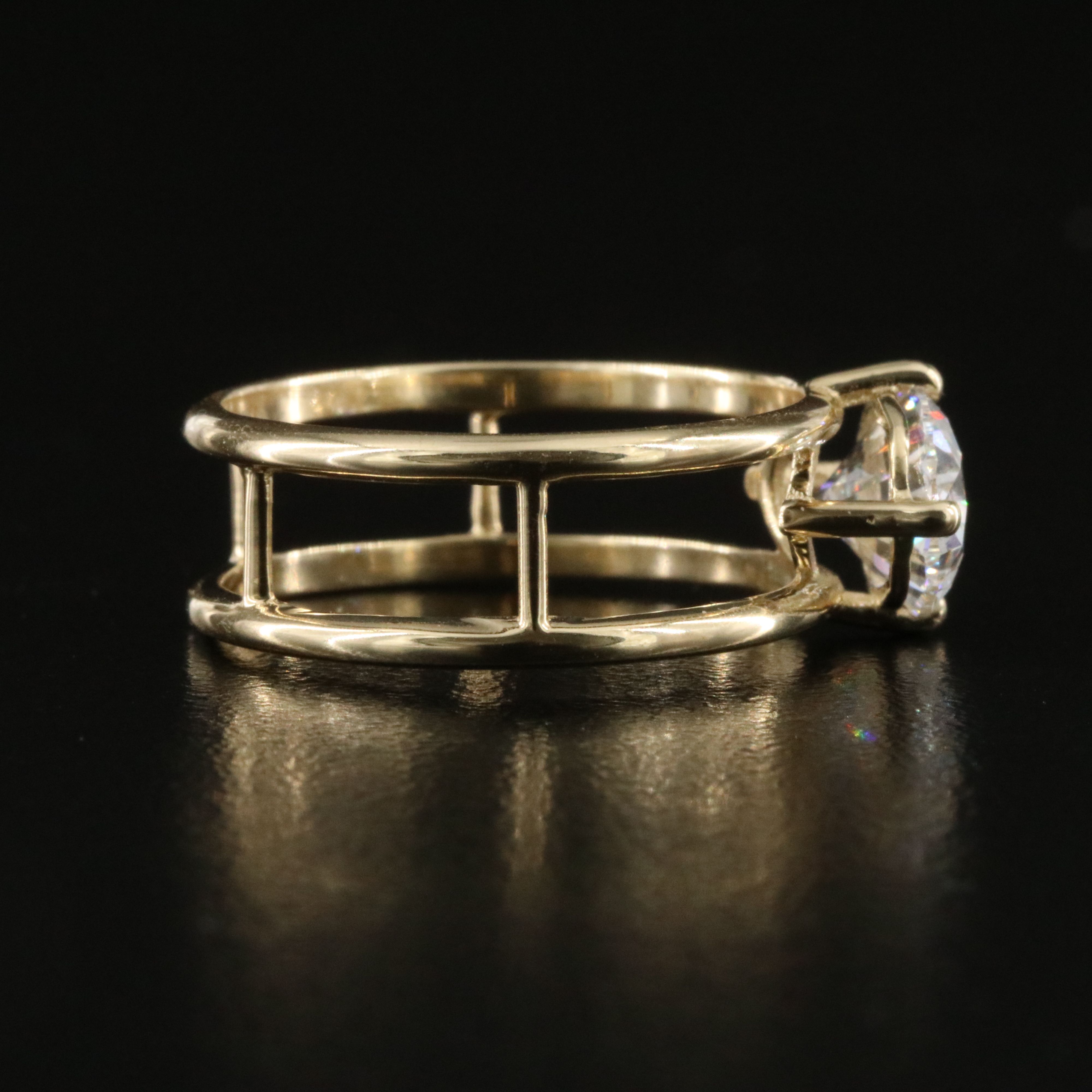 14K 2.01 CT Lab Grown Diamond East-West Solitaire Ring with IGI Report