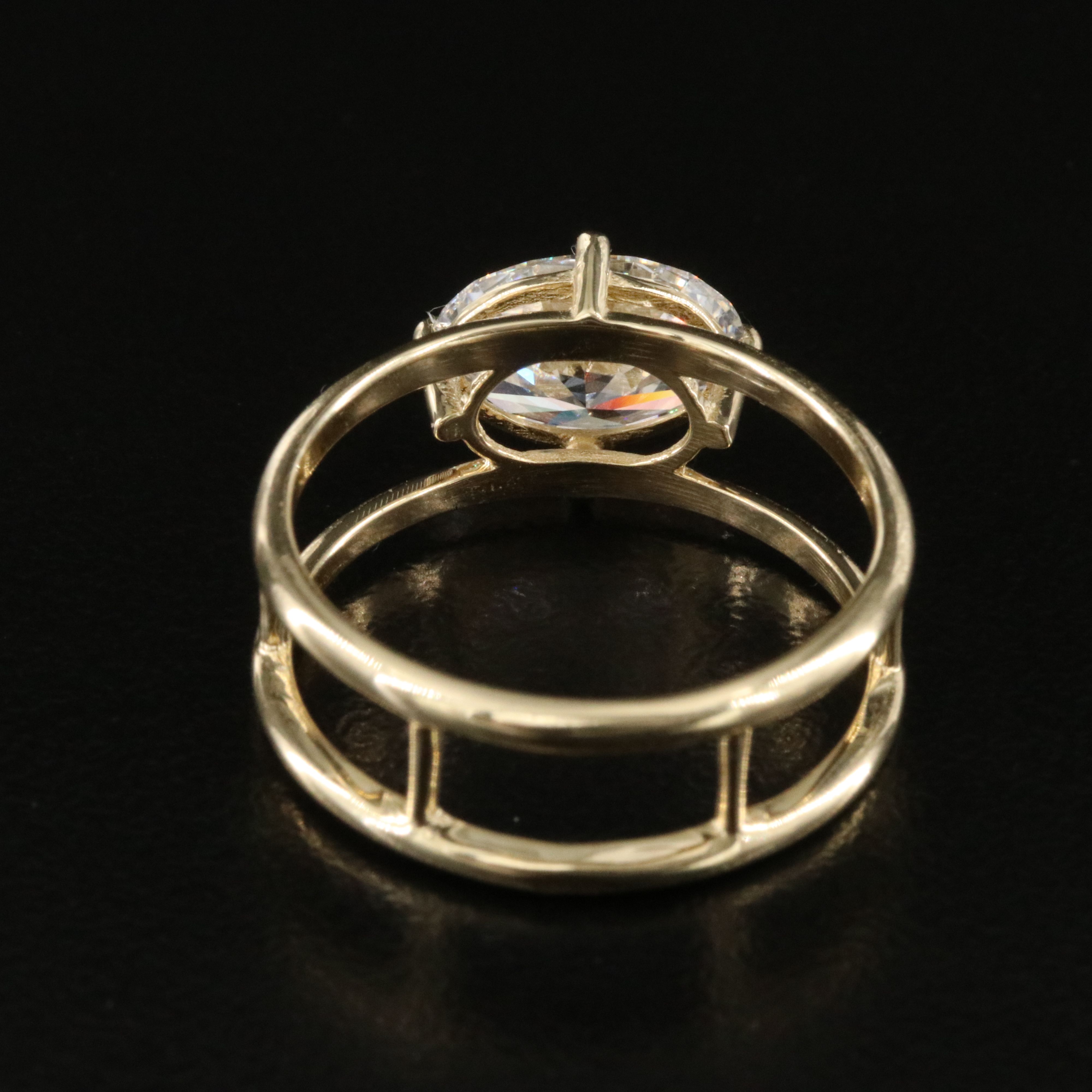 14K 2.01 CT Lab Grown Diamond East-West Solitaire Ring with IGI Report