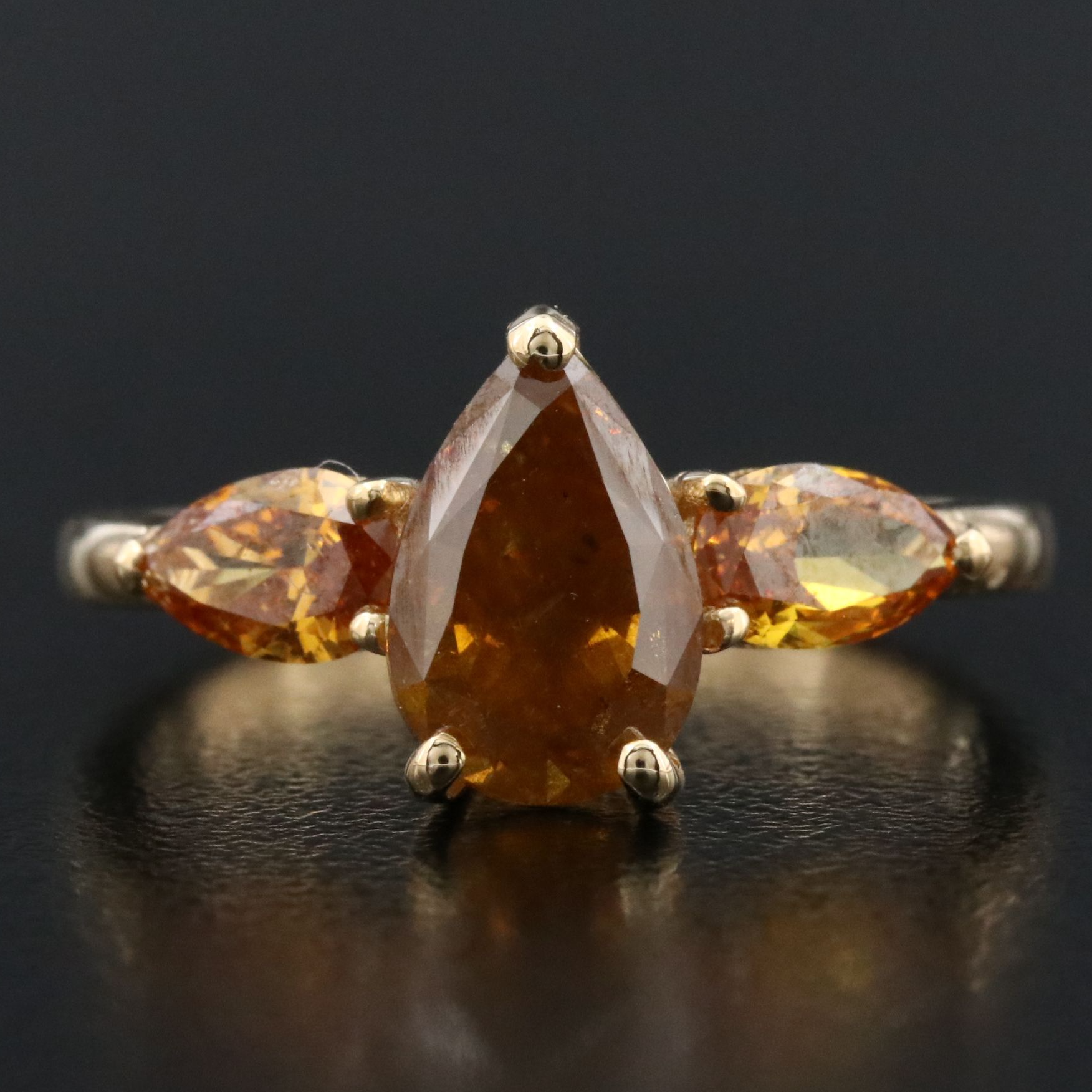 18K 2.67 CTW Fancy Diamond Ring with IGI Jewelry Report