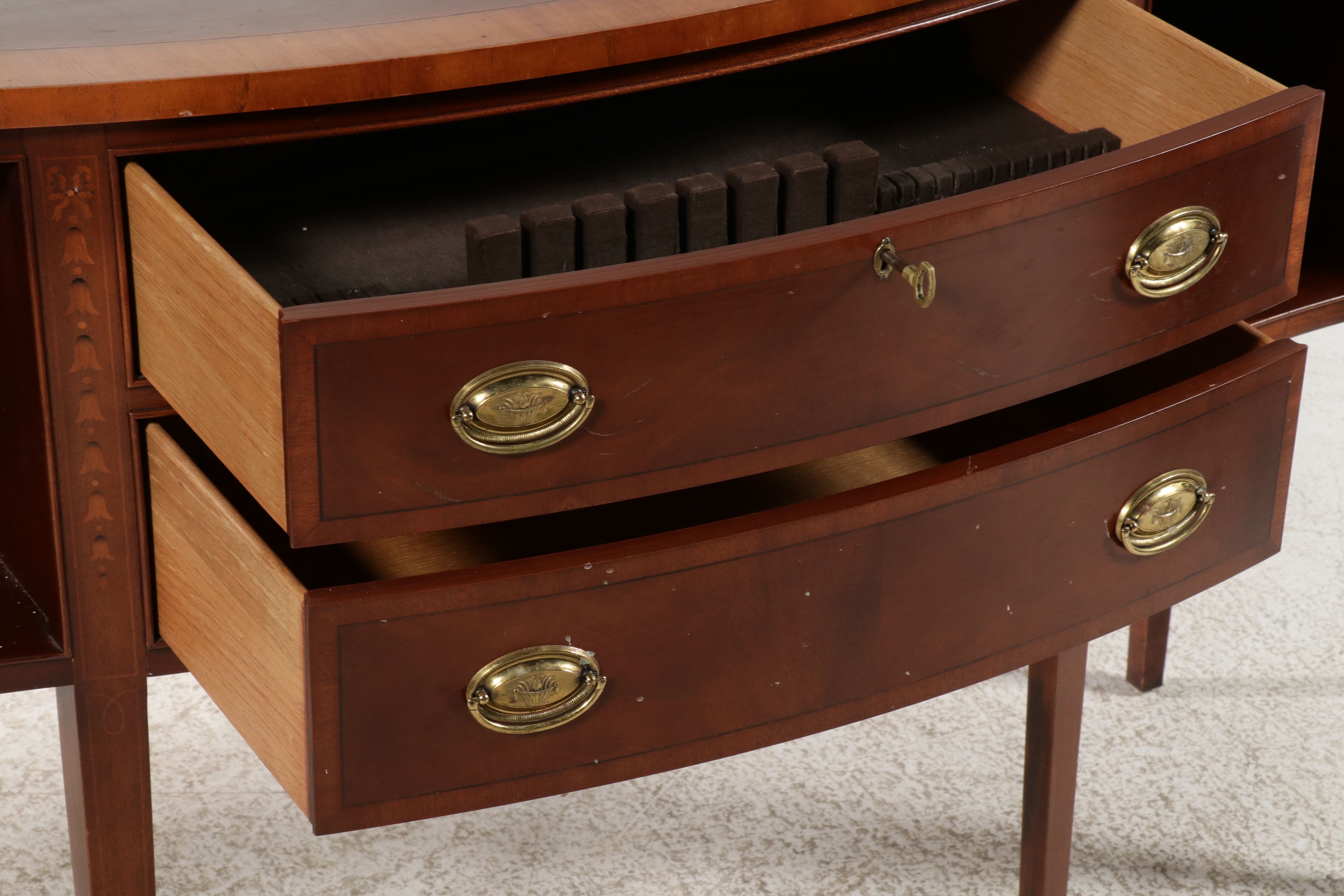 Ethan Allen Hepplewhite Style Mahogany Sideboard, 1995