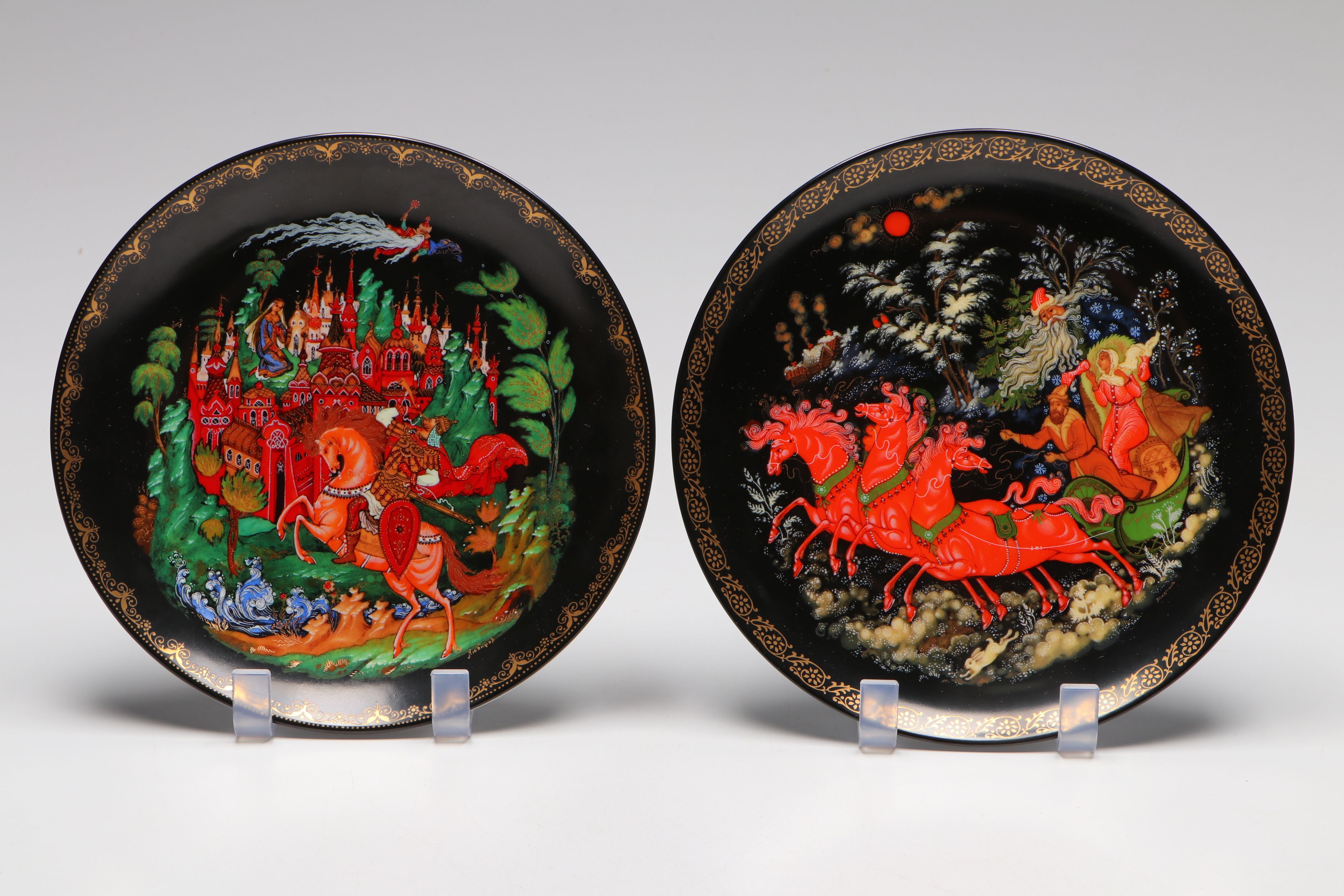 Tianex Russian Porcelain Wall Plates with Russian Lacquerware Box
