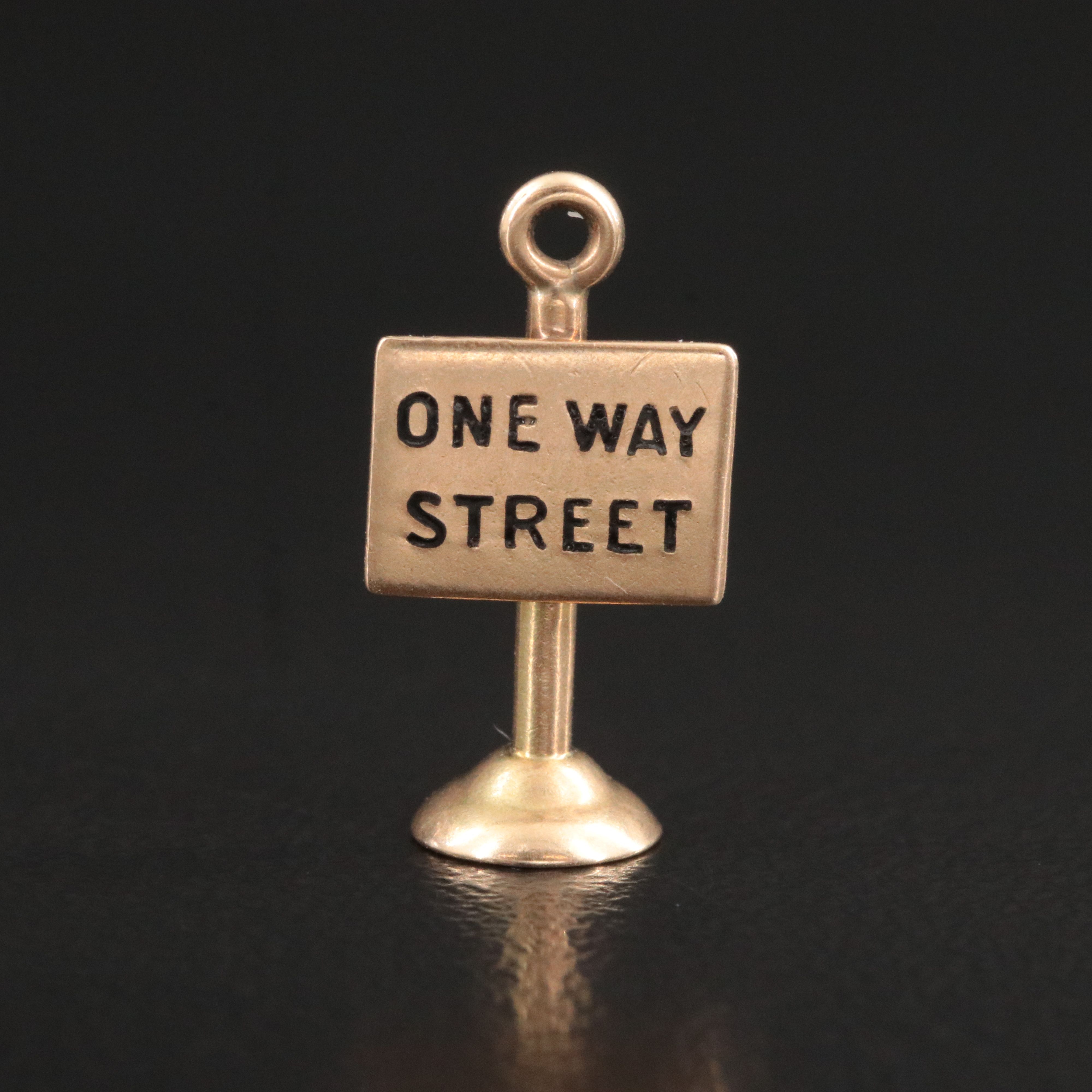 14K "One Way Street" Sign Charm