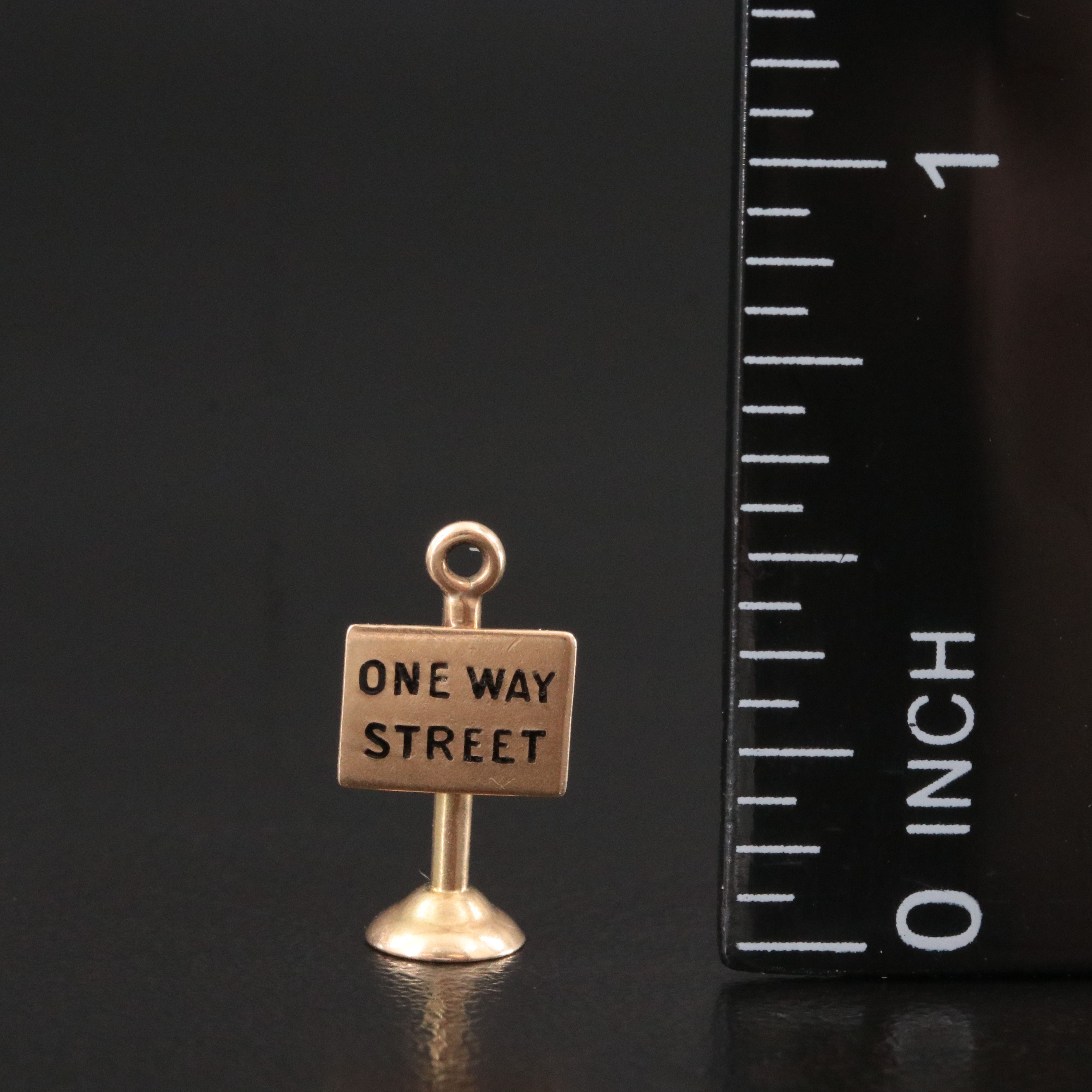 14K "One Way Street" Sign Charm