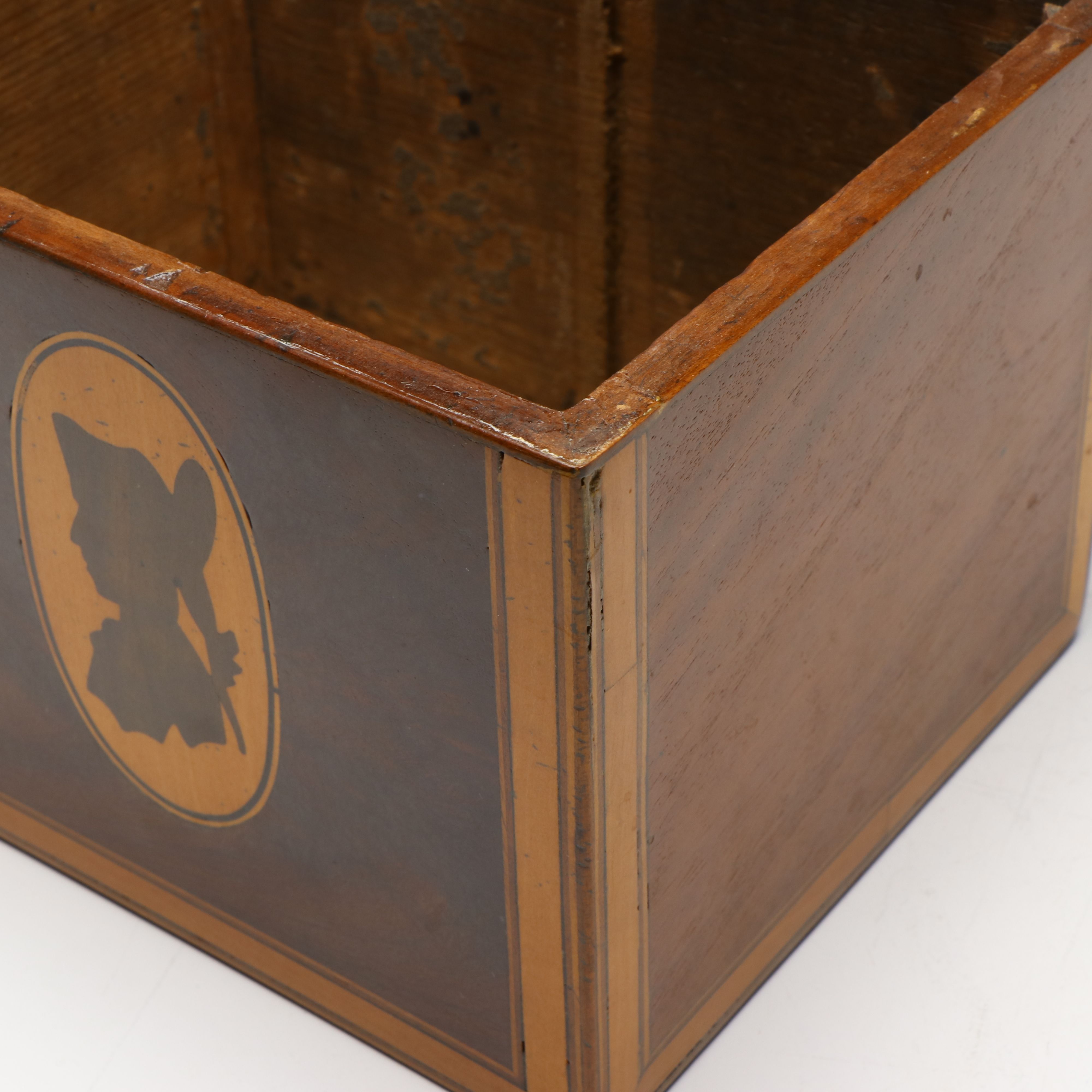 Georgian Silhouette Inlay Hinged Mahogany Box, Late 18th/Early 19th C.