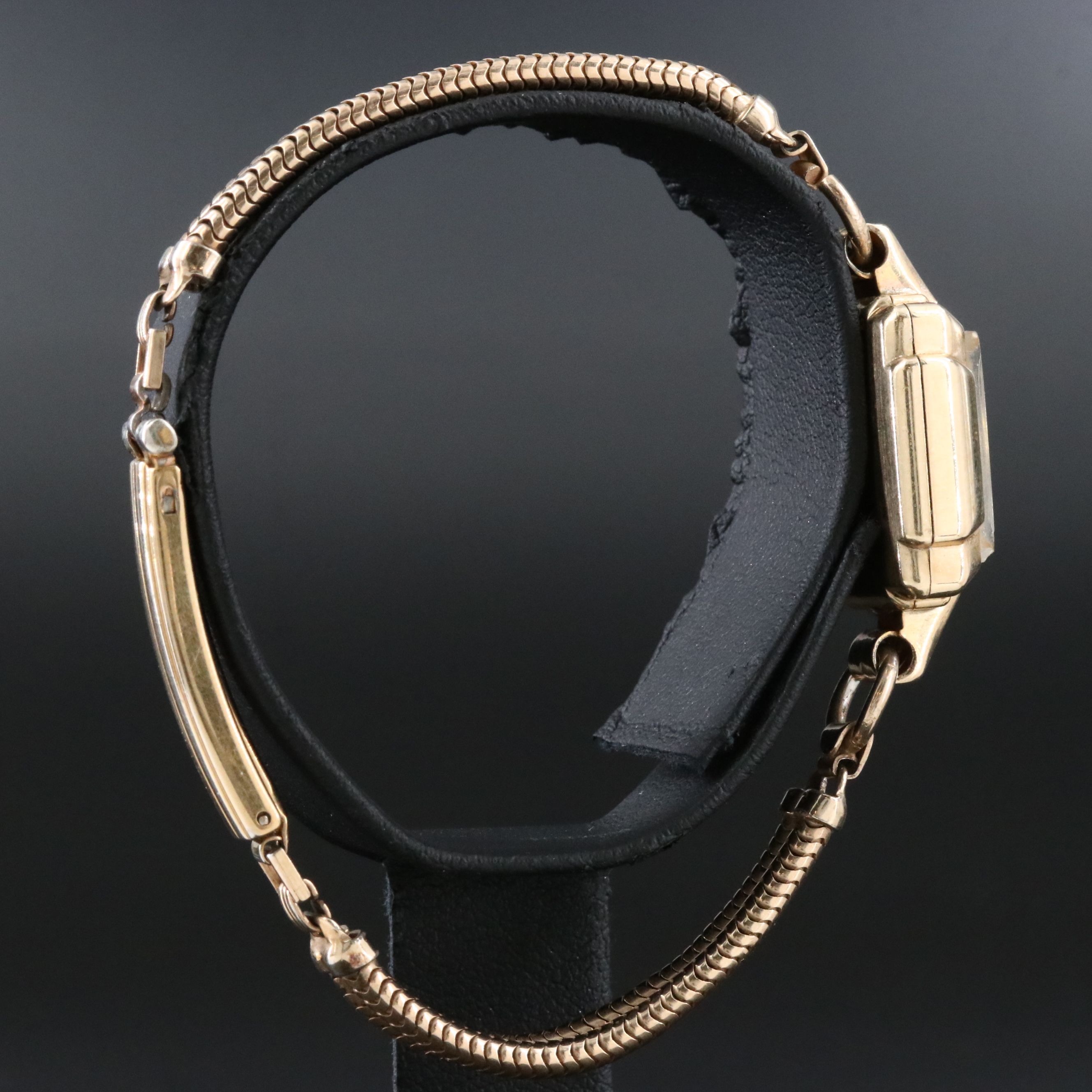 Waltham 10K Gold Filled Circa 1950`s Manual Wind Watch