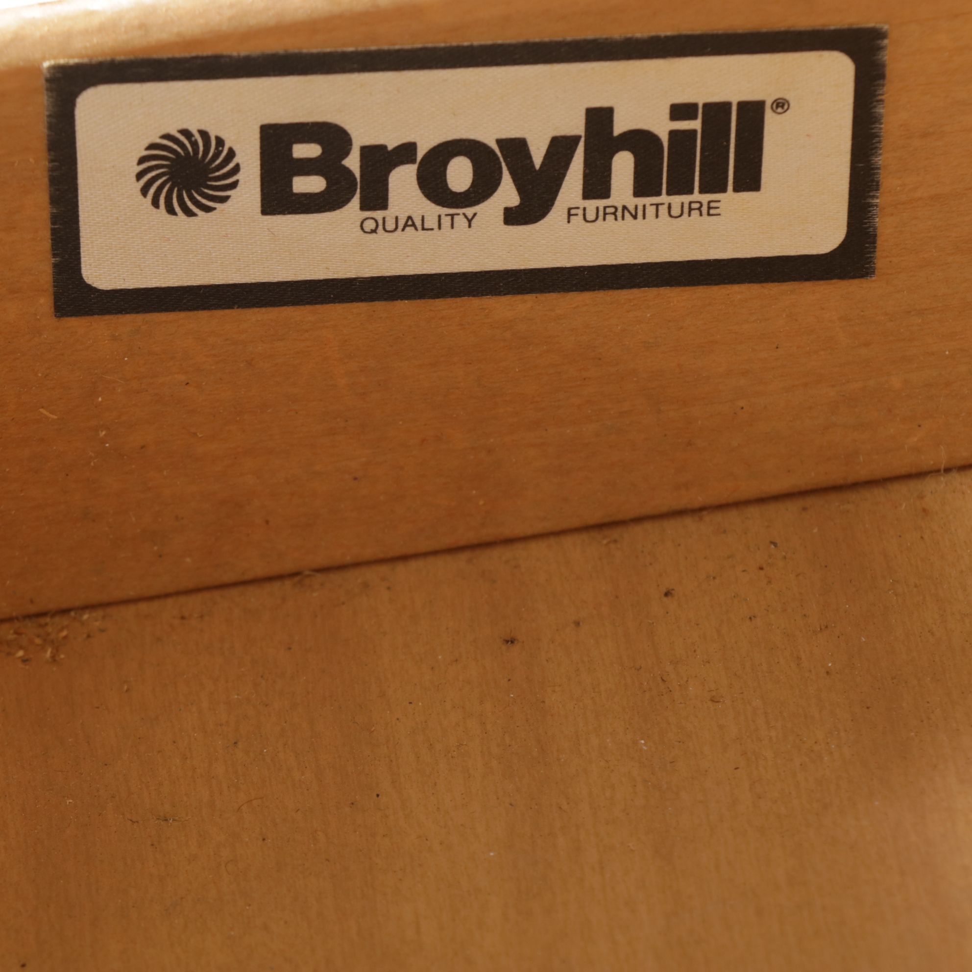 Broyhill China Cabinet, Late 20th Century