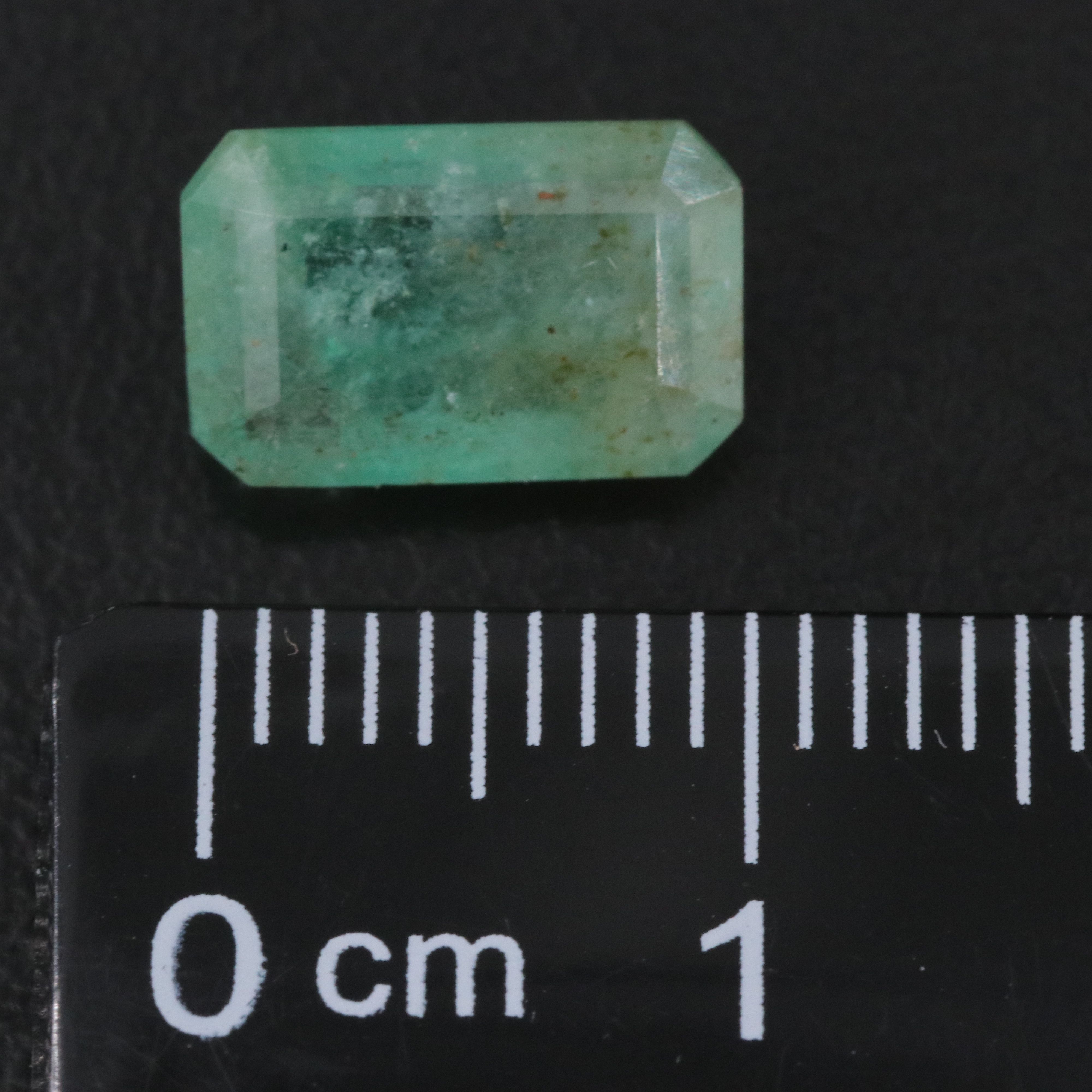 Loose 2.40 CT Emerald