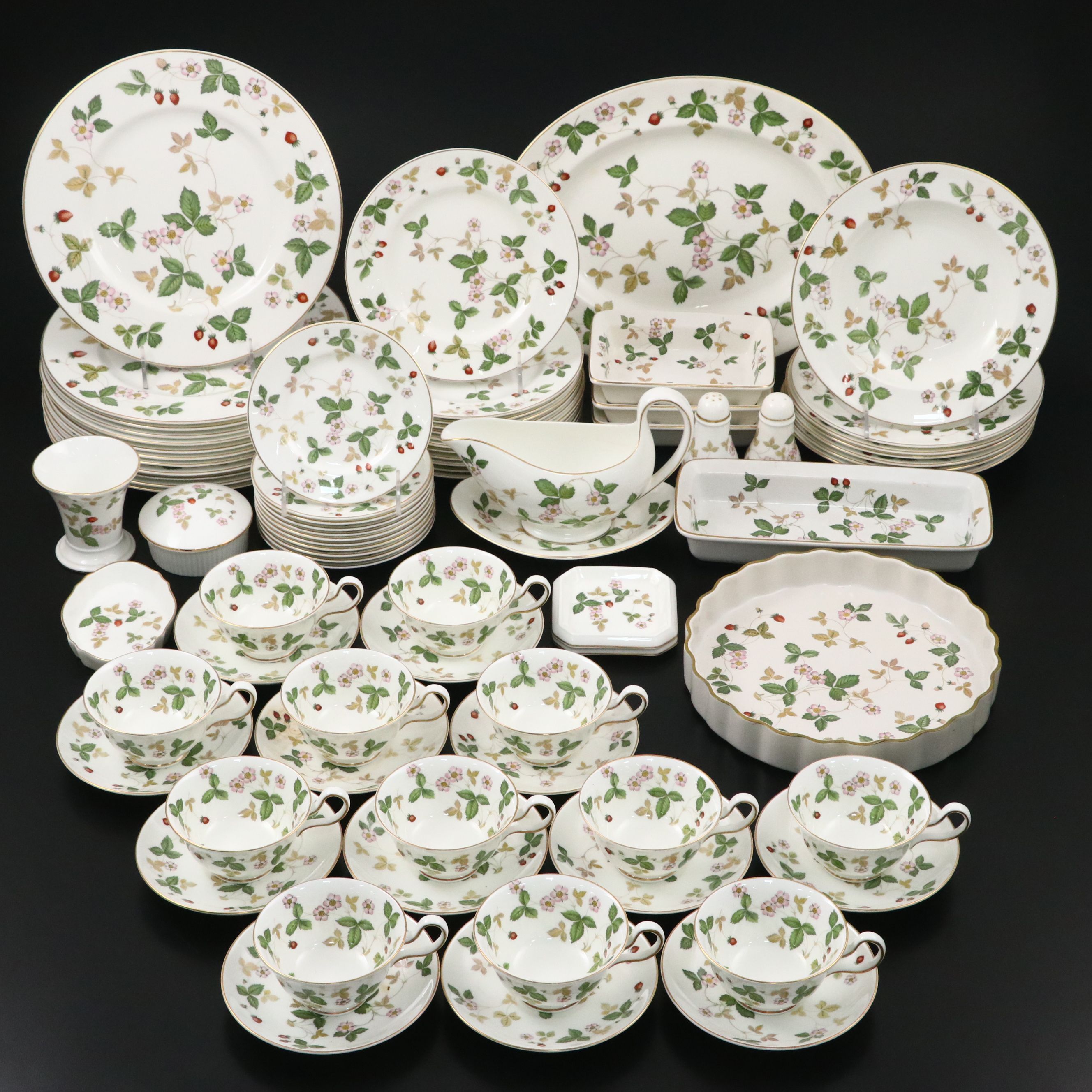 Wedgwood "Wild Strawberry" Porcelain Tableware