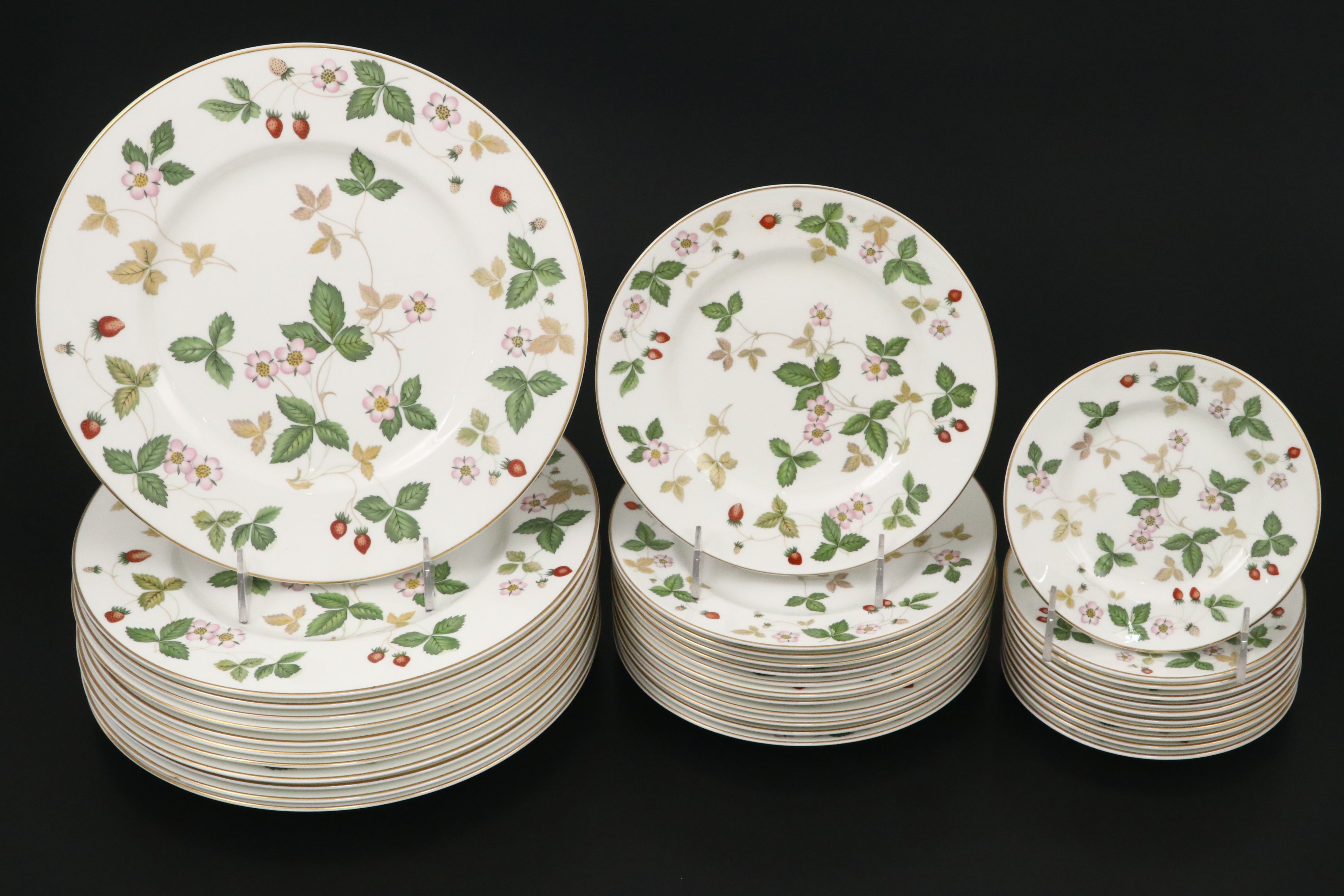 Wedgwood "Wild Strawberry" Porcelain Tableware
