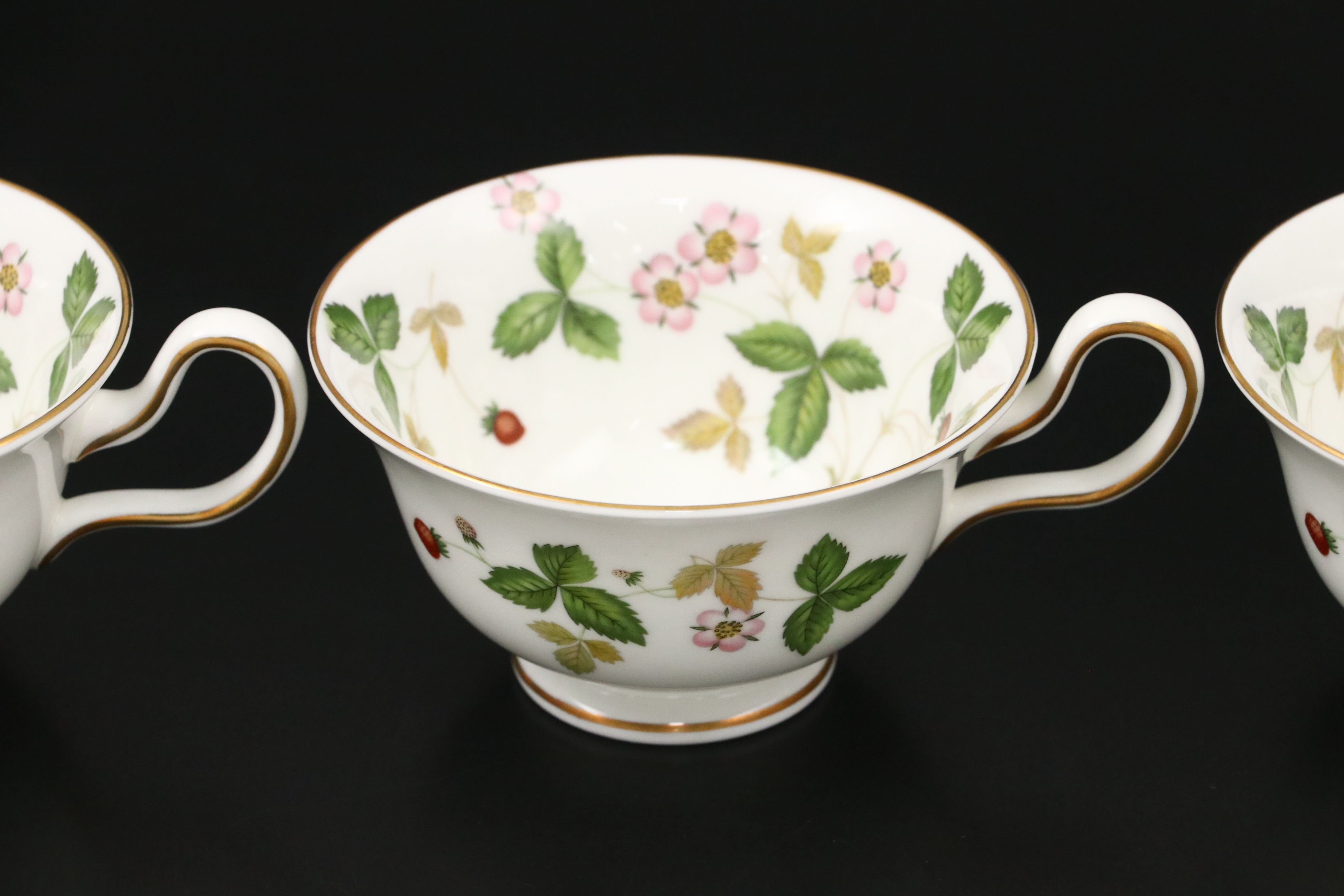 Wedgwood "Wild Strawberry" Porcelain Tableware