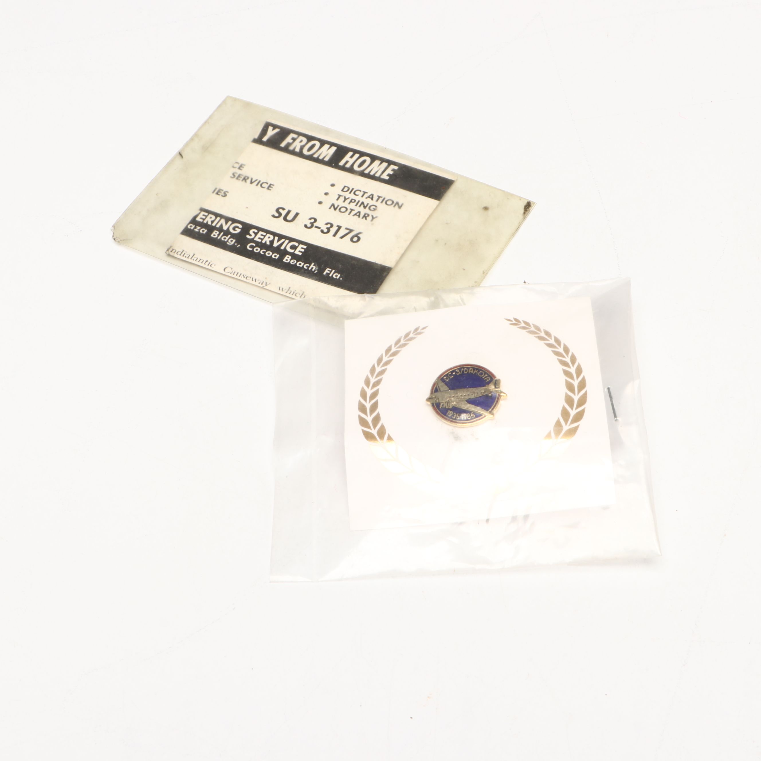 Wendell-August U.S. Air Force Plate with Pins, Patches and More Memorabilia