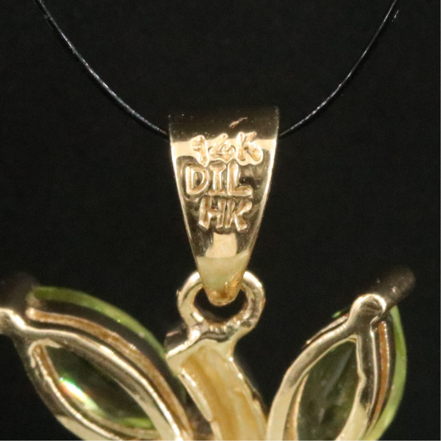 14K Jadeite and Peridot Apple Pendant