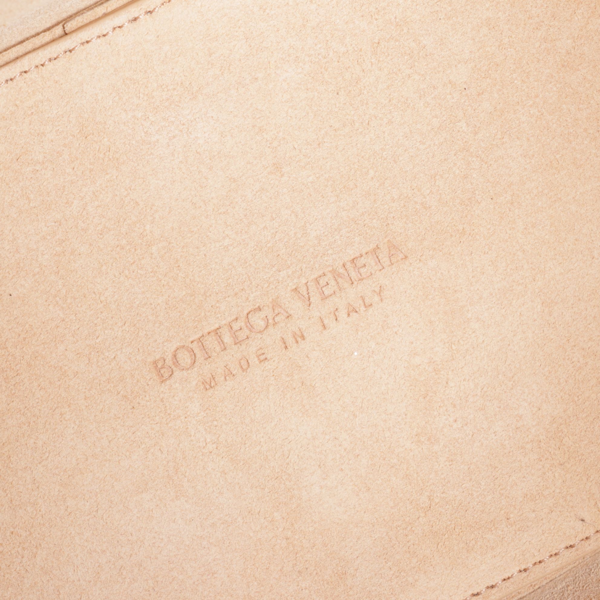 Bottega Veneta Arco Tote in Beige Maxi Intrecciato Nappa Leather