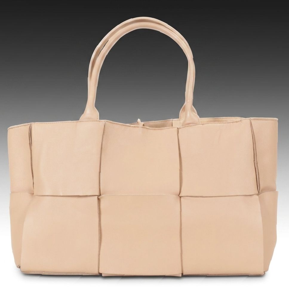 Bottega Veneta Arco Tote in Beige Maxi Intrecciato Nappa Leather