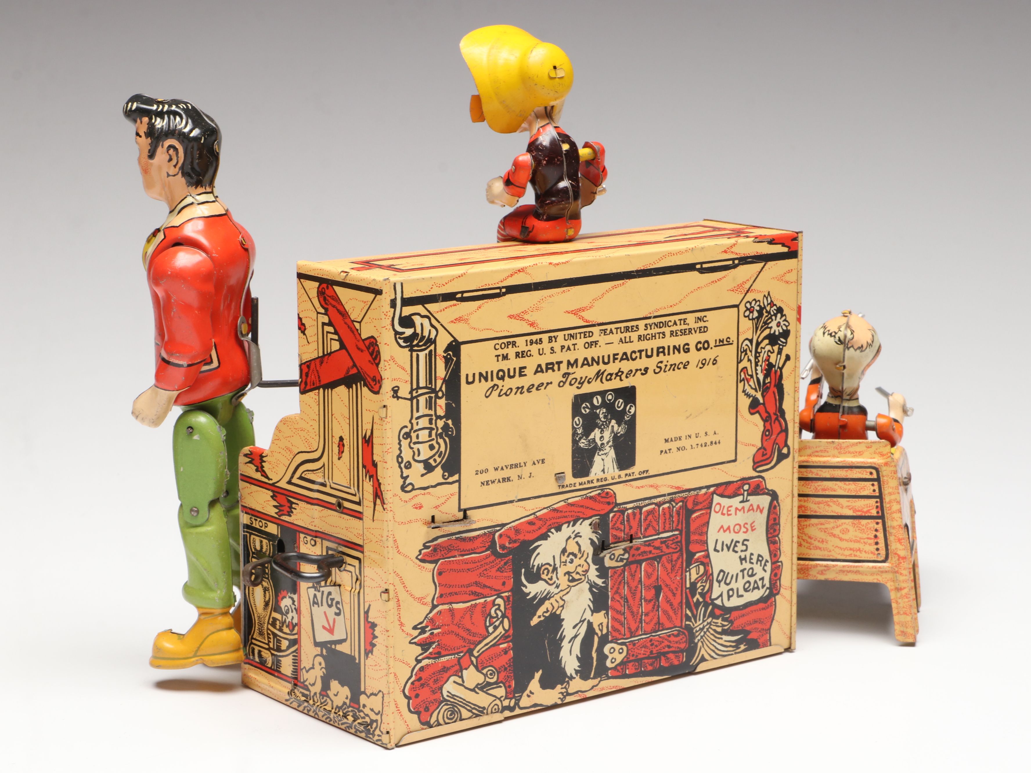 Unique Art Mfg. Co. "Li'l Abner and His Dogpatch Band" Wind-Up Toy, Circa 1945