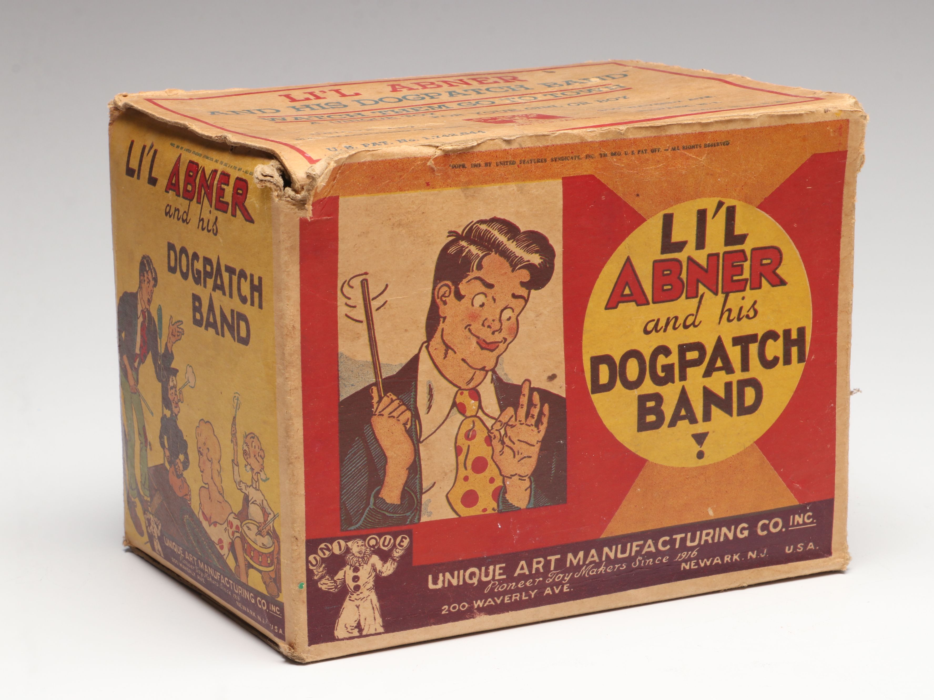 Unique Art Mfg. Co. "Li'l Abner and His Dogpatch Band" Wind-Up Toy, Circa 1945
