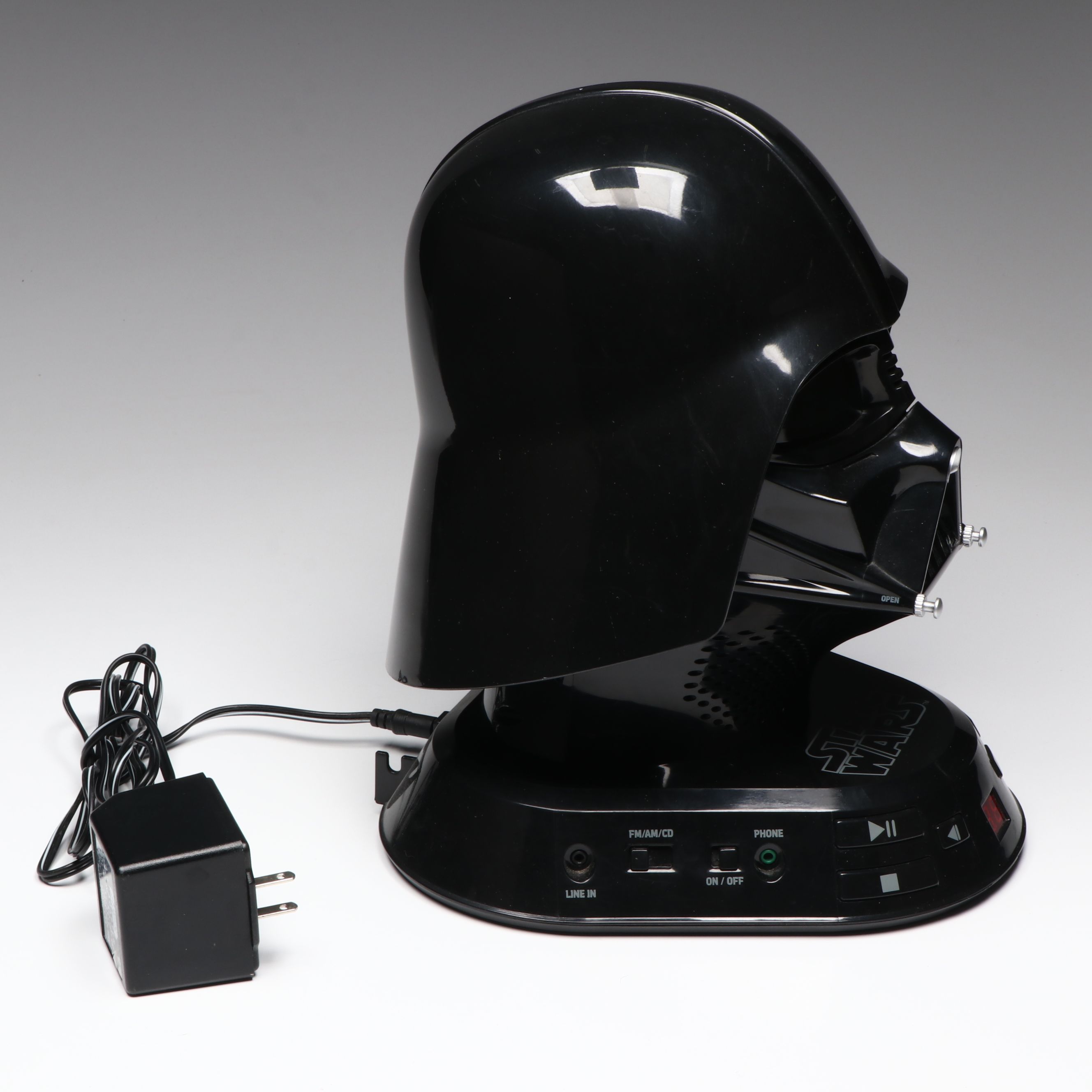 Star Wars Darth Vader Helmet AM/FM Radio