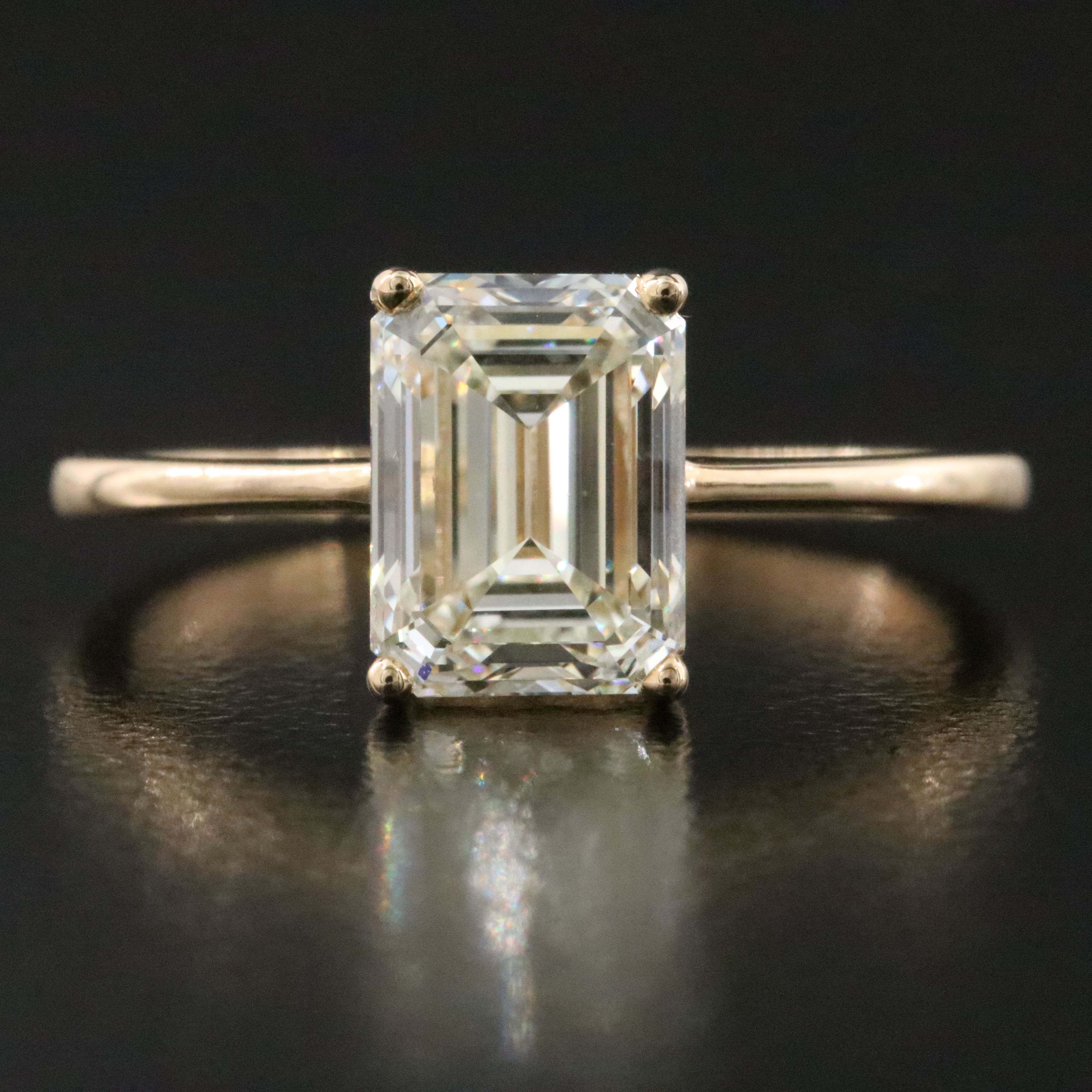 18K 2.00 CT Diamond Solitaire Ring
