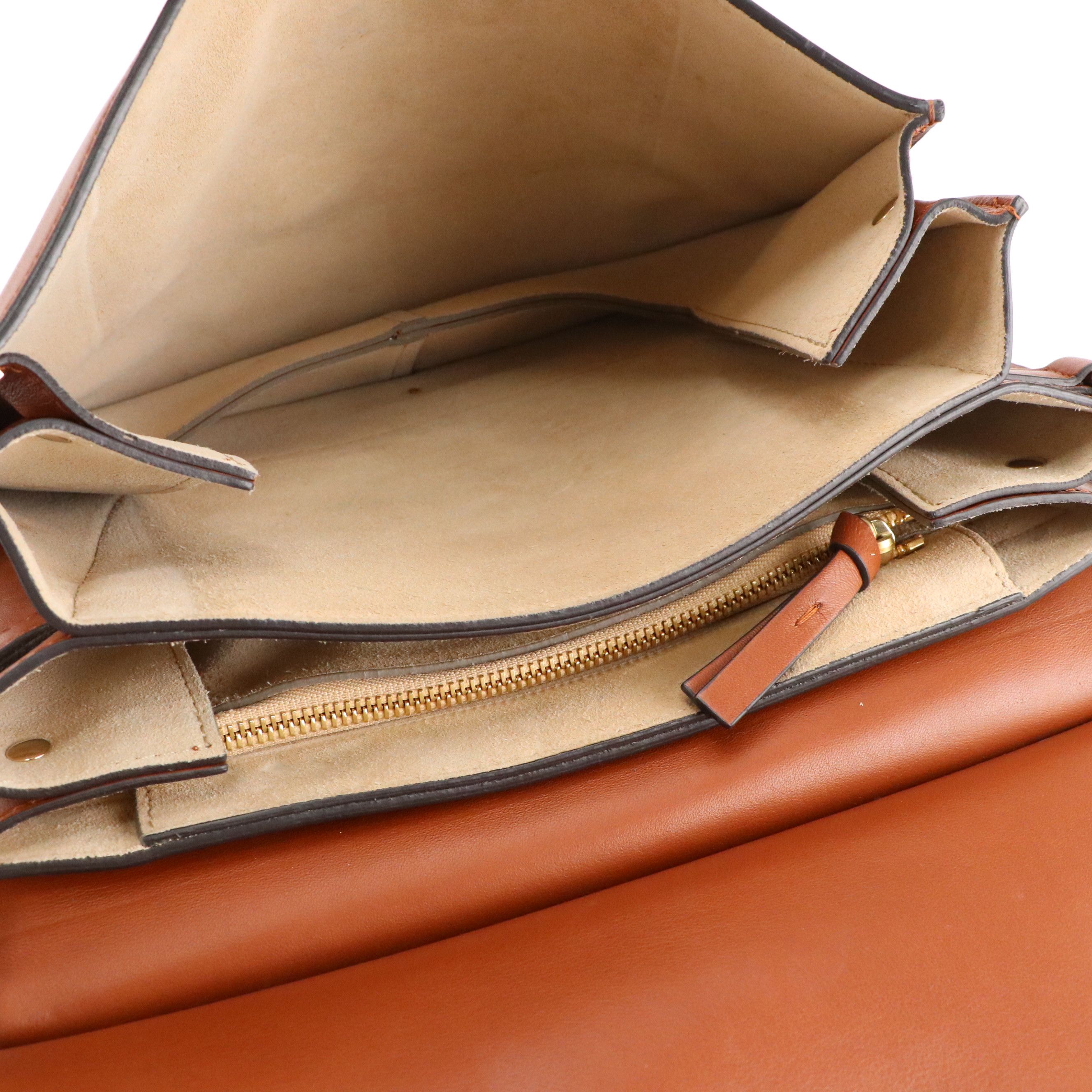 Chloé Large Faye Shoulder Bag in Tobacco Calfskin Leather and Suede