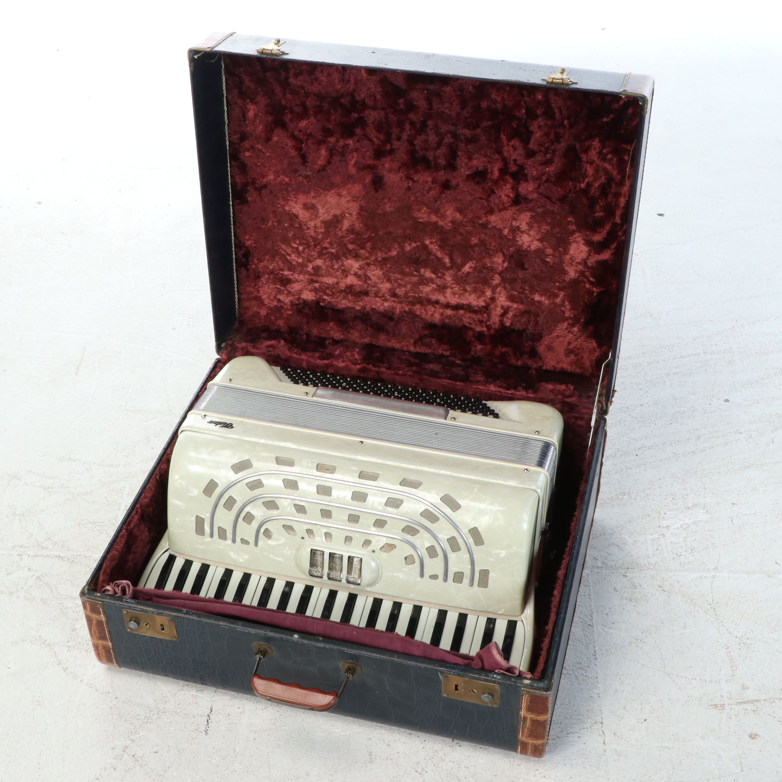 Italian Pancordion "Video" Piano Accordion